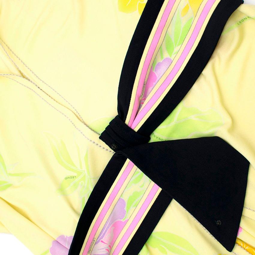 Leonard Yellow Printed Sleeveless Maxi Dress with Black Sash - Size US 8 For Sale 1