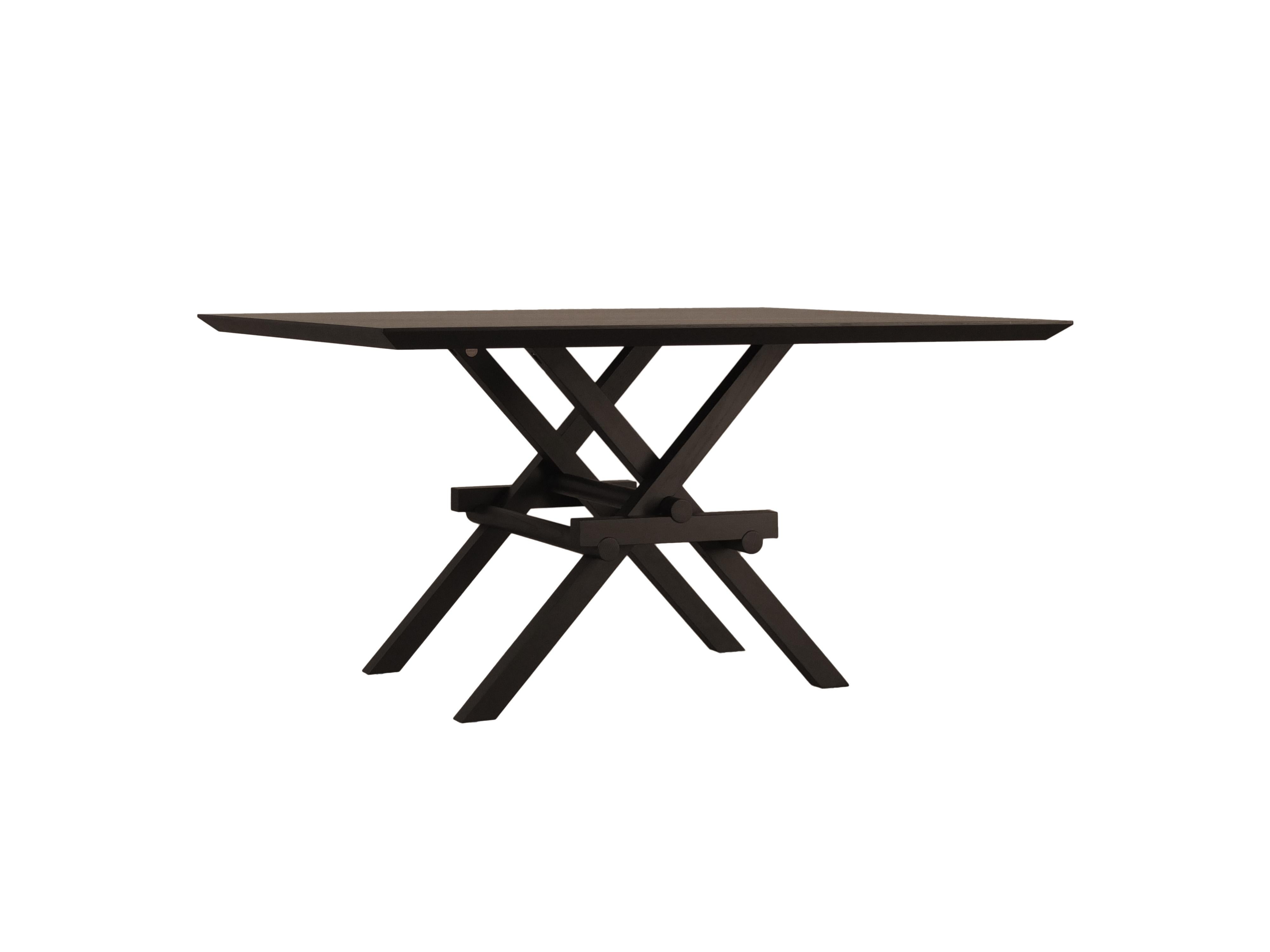 Zeitgenössischer Tisch aus Eschenholz mit ineinandergreifenden Beinen Leonardo 1