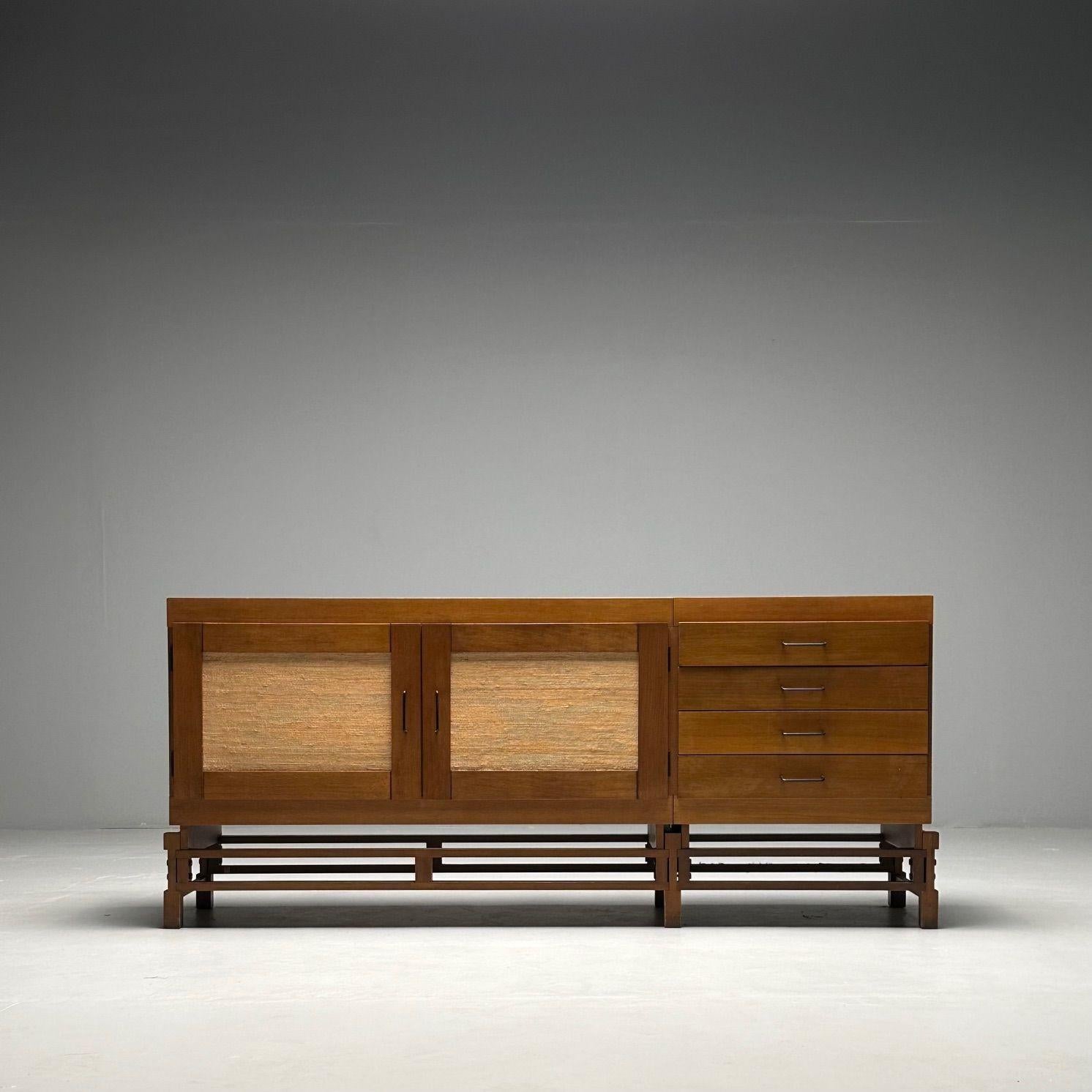 Leonardo Fiori, Modernité italienne du milieu du siècle, Crédence ou buffet, Wengé, Seagrass, années 1950

Crédence moderne conçue par Leonardo Fiori pour ISA Bergamo en Italie vers les années 1950. Cet exemple présente une banque de quatre tiroirs