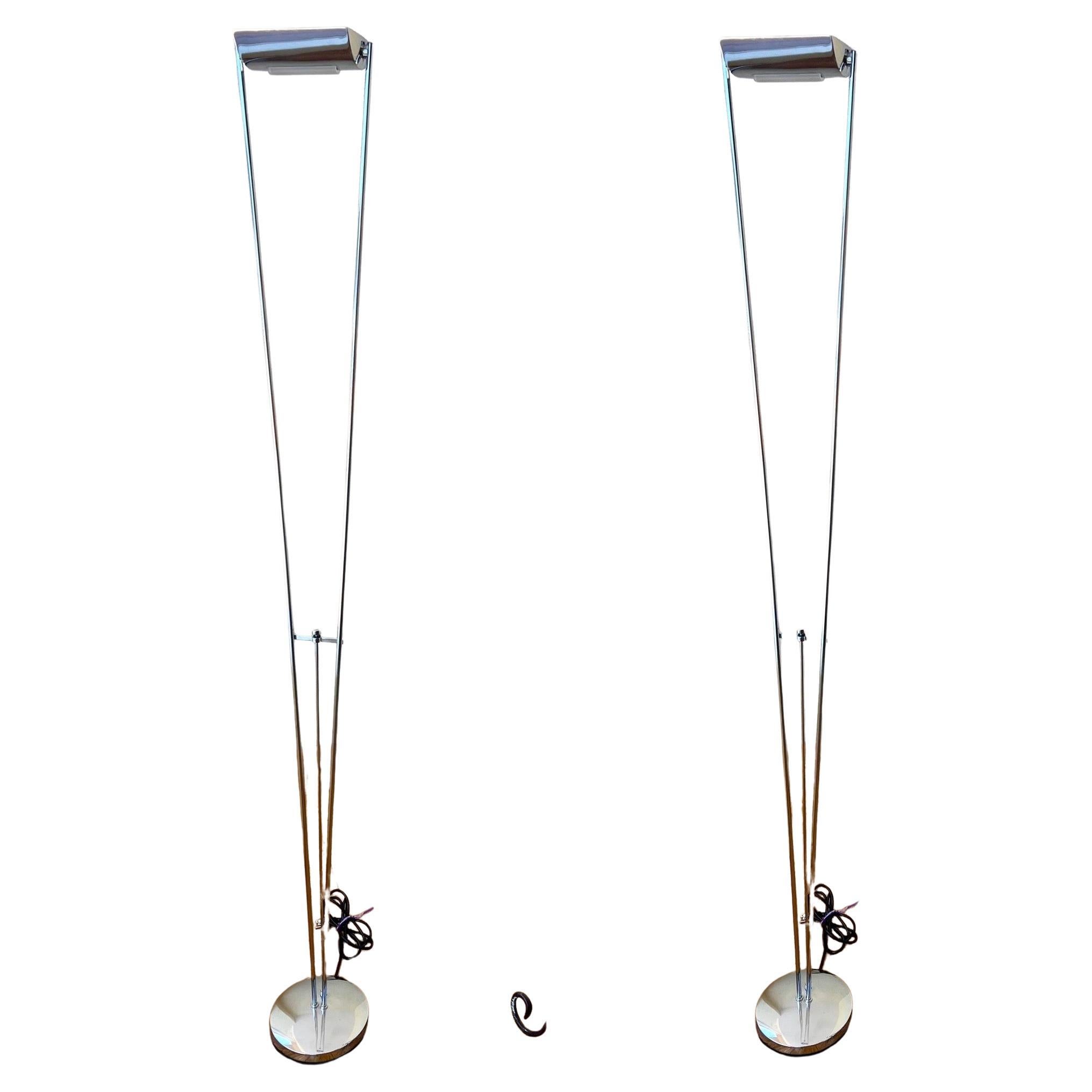Leonardo Marelli pour Estiluz Paire de lampadaires torchères post-modernes en vente