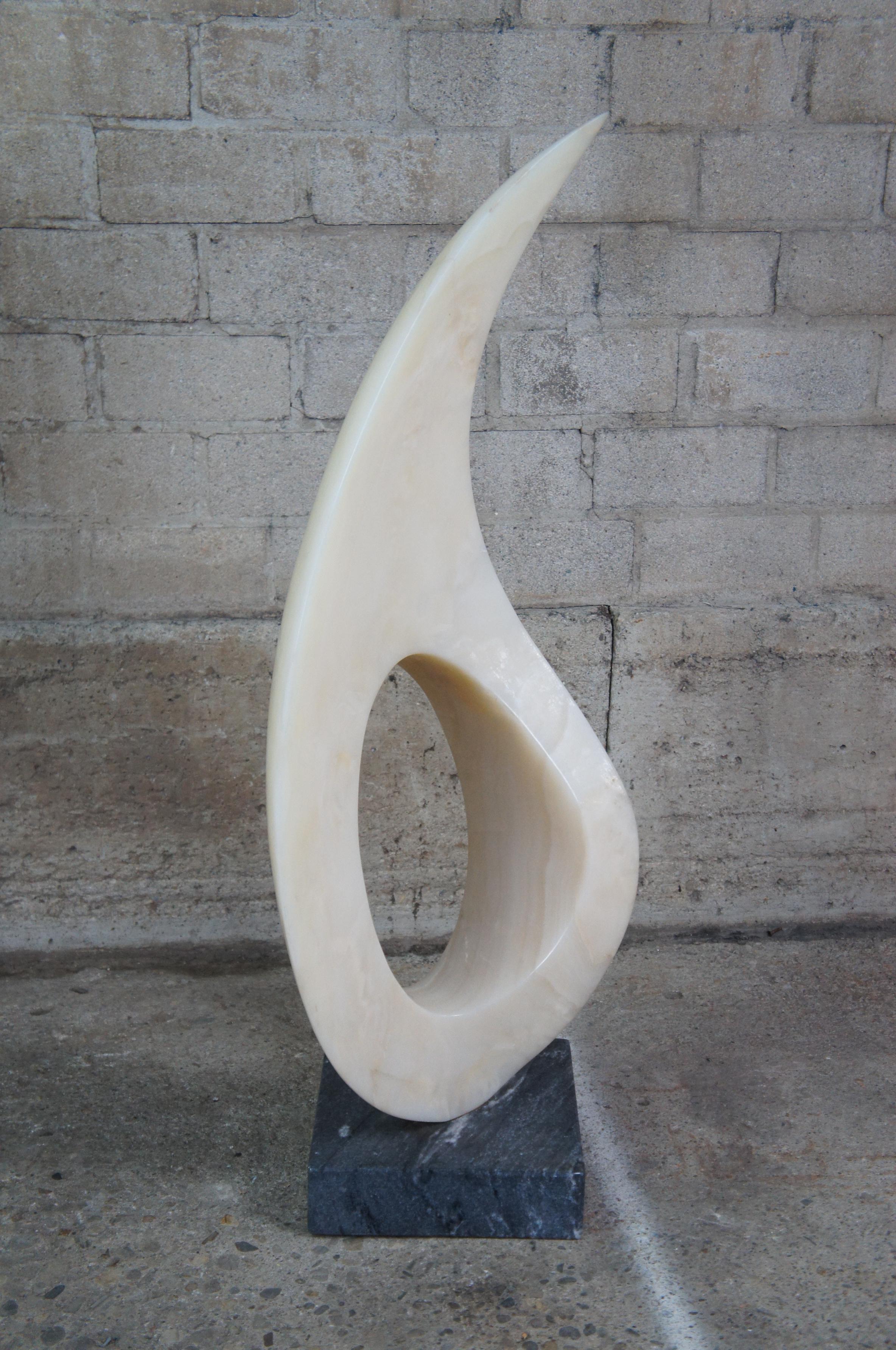 Leonardo Nierman Mid-Century Modern Onyx Marble Abstract Sculpture MCM In Good Condition For Sale In Dayton, OH