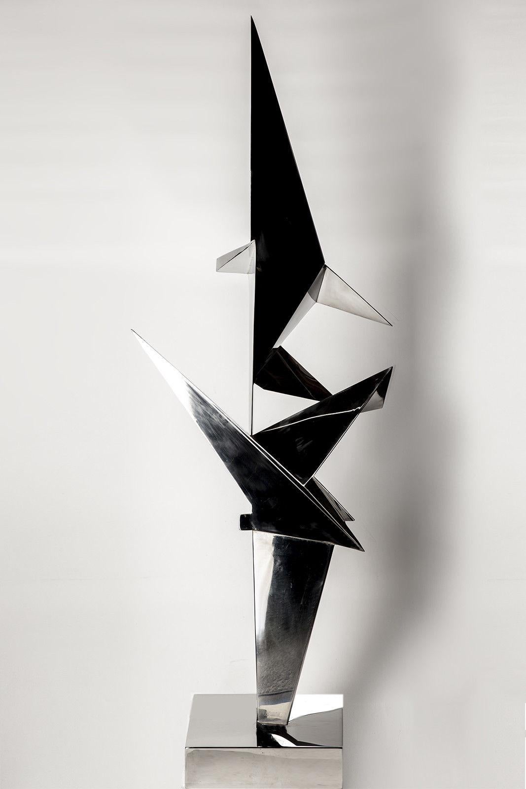 Artist: Leonardo Nierman
Title: Cosmos
Medium: Steel Sculpture
Size: 90" x 47" x 32" (92" with base)
Edition: x/VI  x/6
Certificate of Authenticity included directly from the Henry Hirsch Collection. You can read more on this collection in the