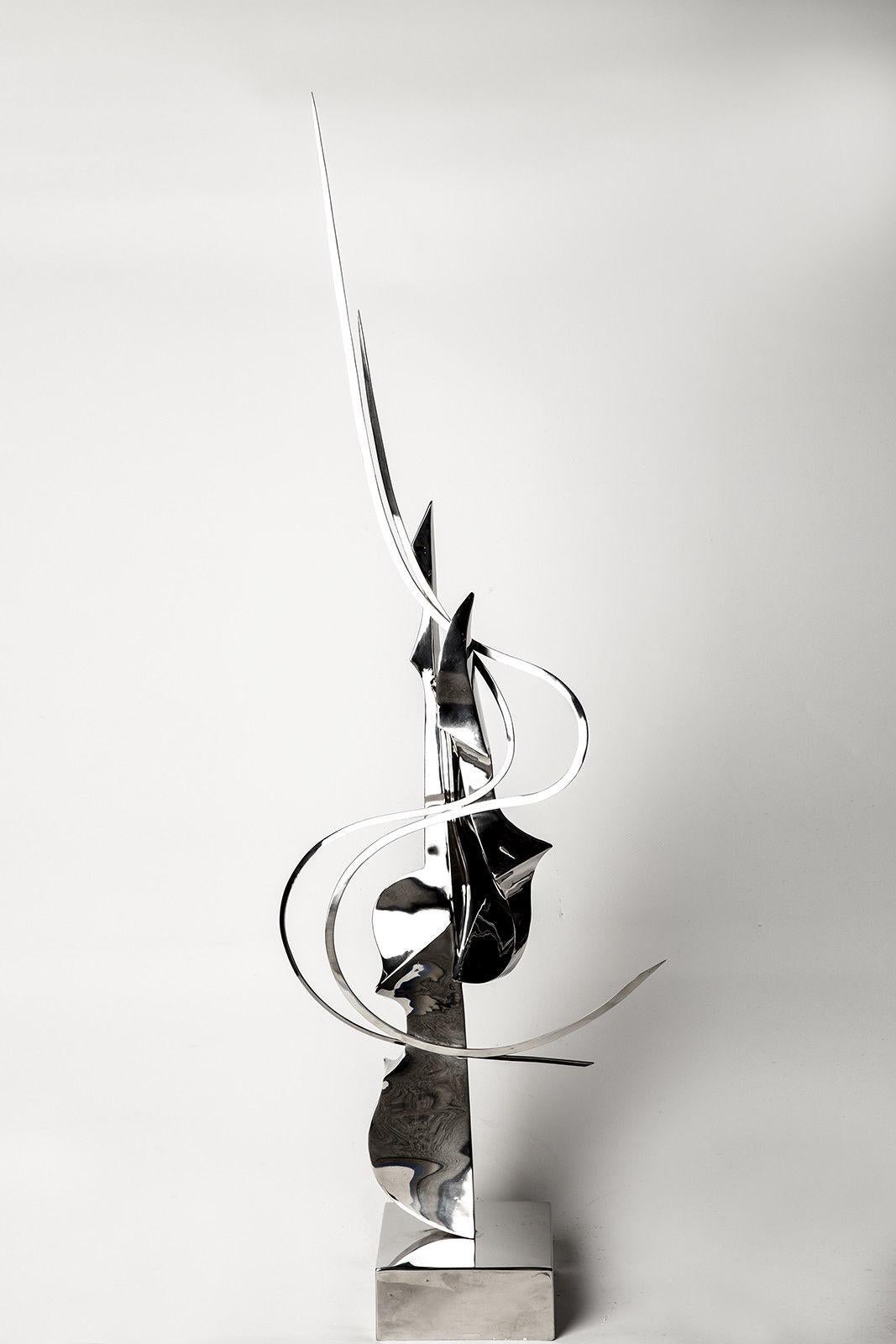 Artist: Leonardo Nierman
Title: Cosmos
Medium: Steel Sculpture
Size: 90