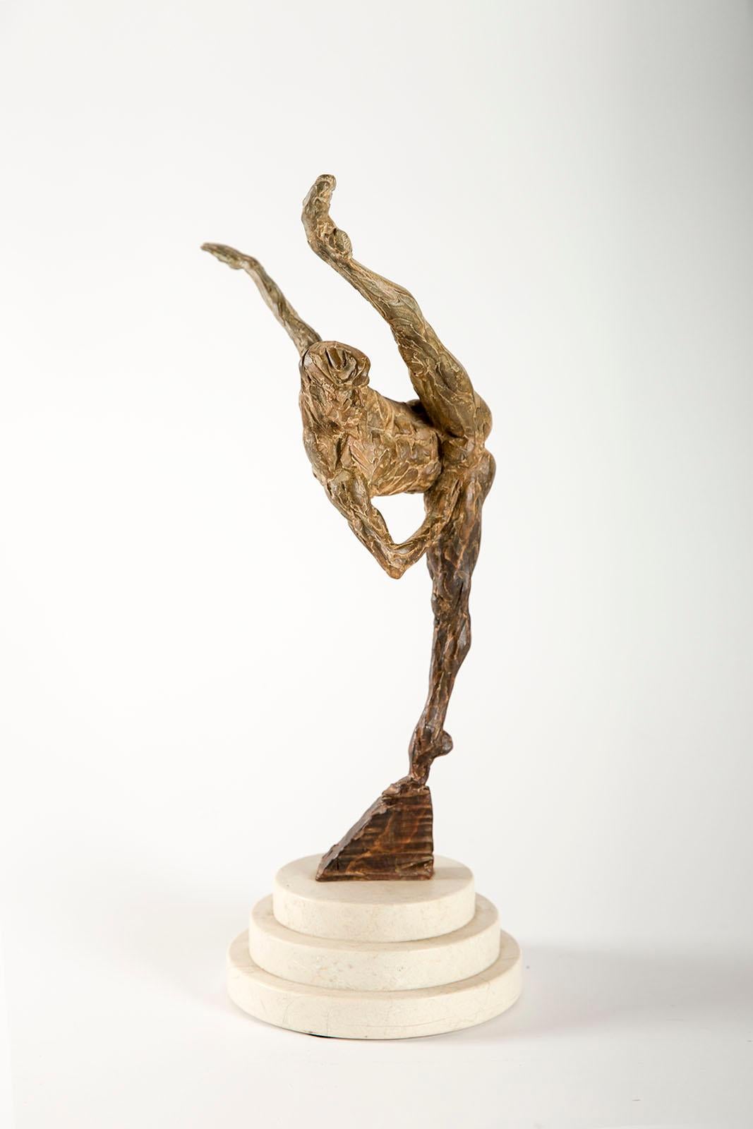 Richard Macdonald Chroma II bonze 1/8 life sculpture - Sculpture by Leonardo Nierman