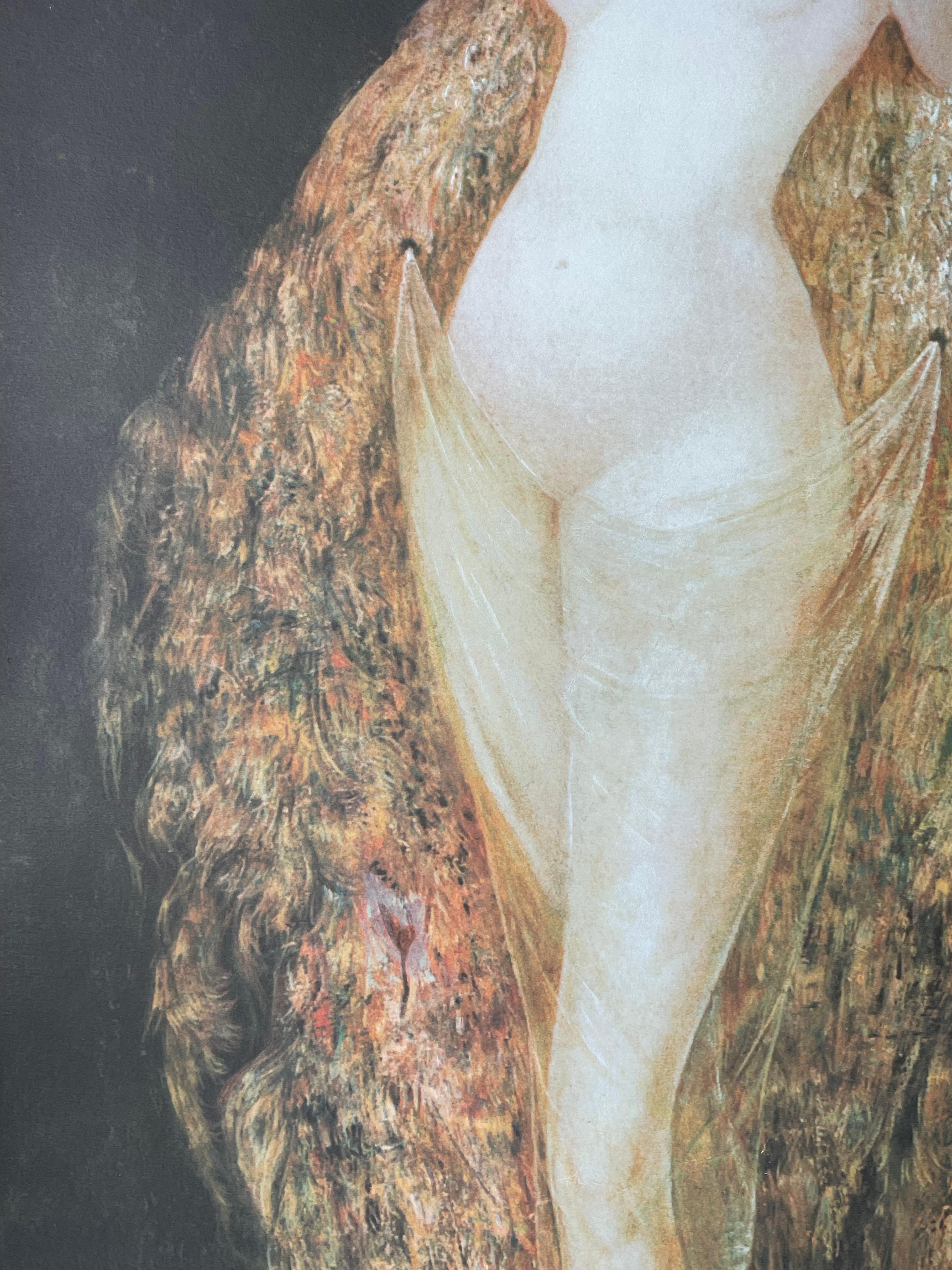Leonor Fini, Frau mit Pfauenfedern gekleidet, um 1970 im Angebot 1