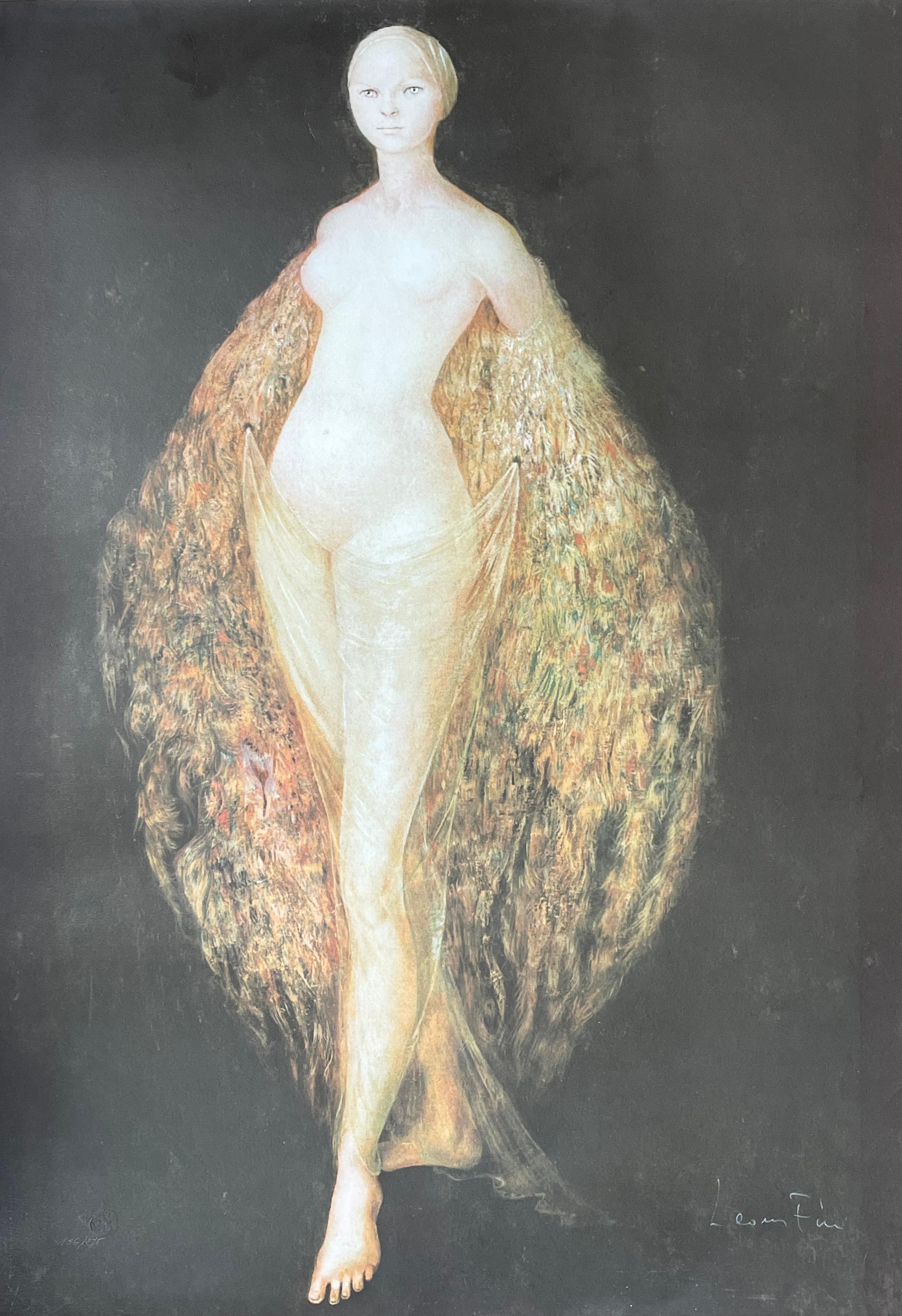 Leonor Fini, Frau mit Pfauenfedern gekleidet, um 1970 im Angebot 8