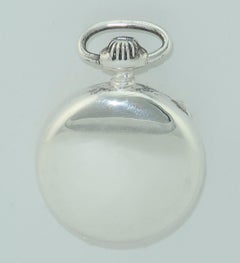 Leonore Doskow Montre de poche en argent sterling Boîte à pilules Locket