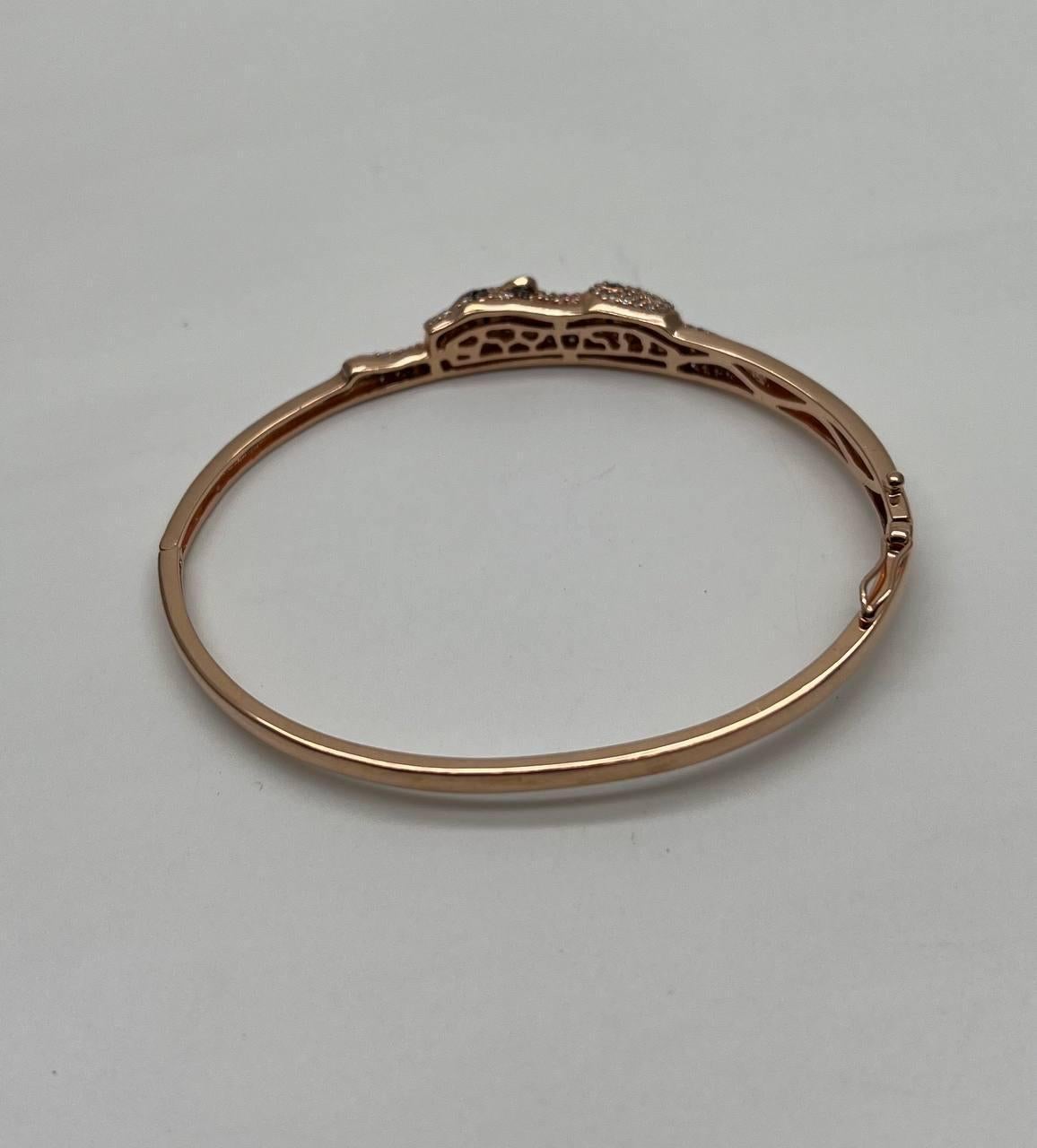 Taille mixte Bracelet jonc à charnières en or rose 14 carats avec léopard guépard Jaguar pavé de diamants en vente
