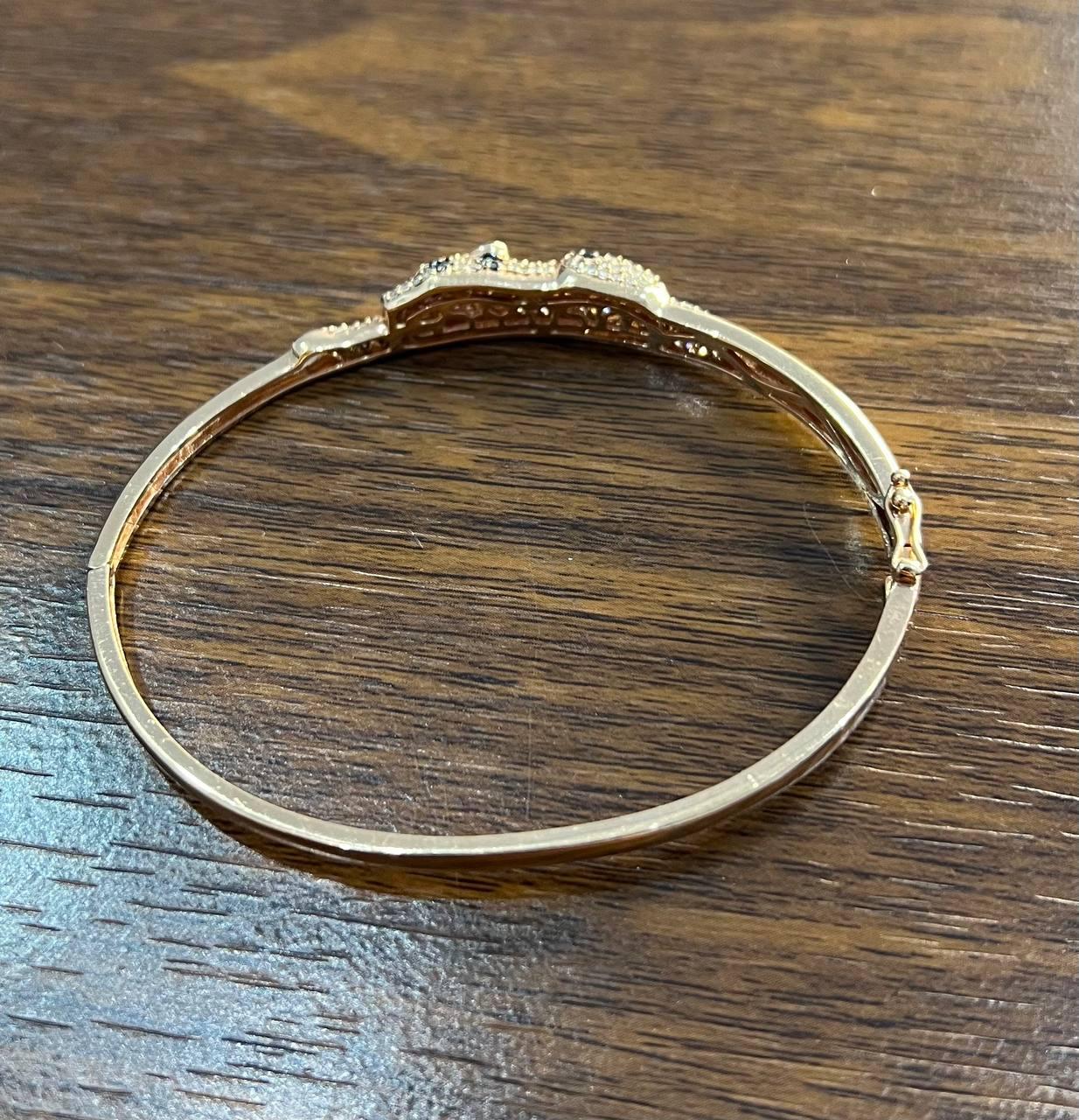 Bracelet jonc à charnières en or rose 14 carats avec léopard guépard Jaguar pavé de diamants en vente 2