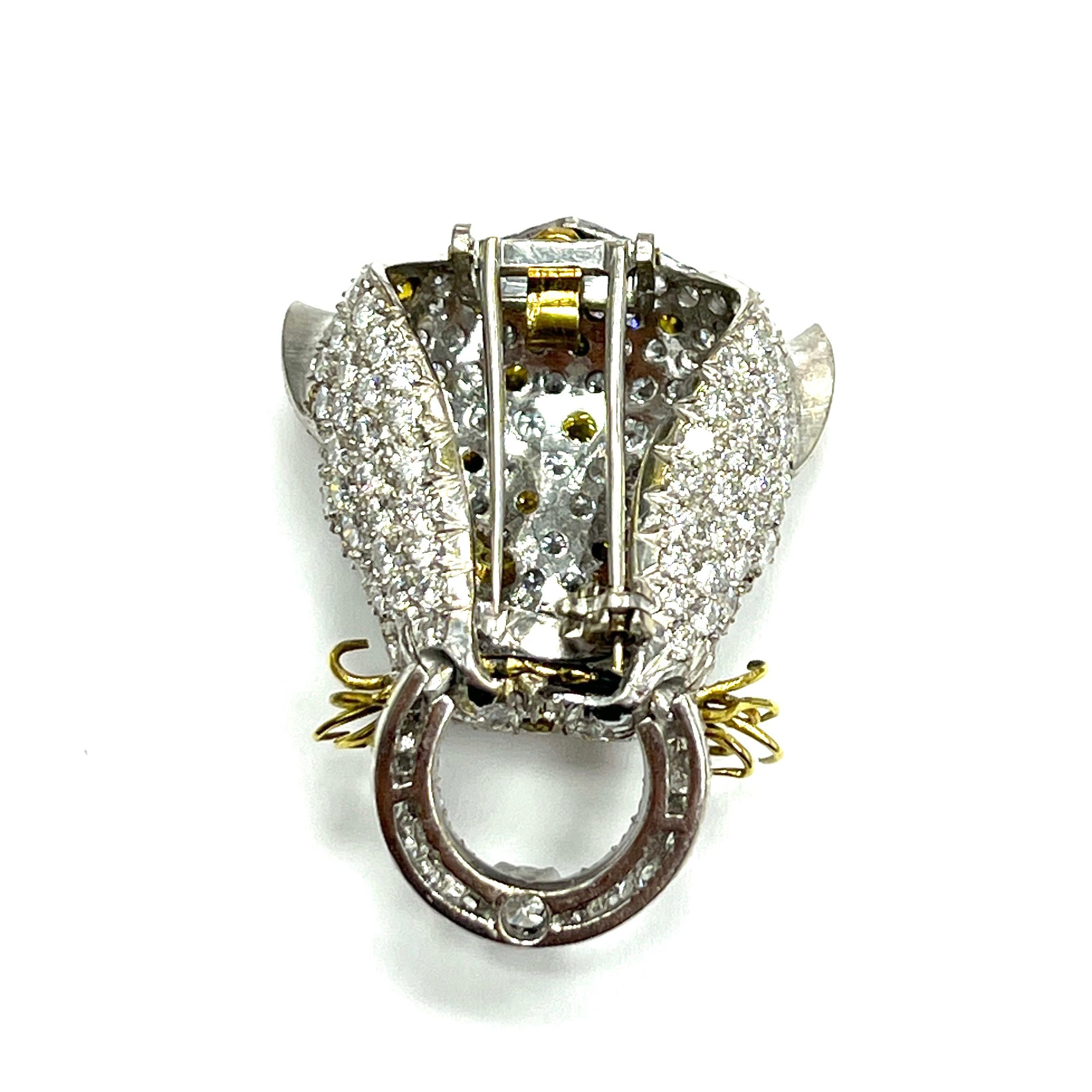 Leopard Diamond Emerald White & Yellow Gold Brooch For Sale 1