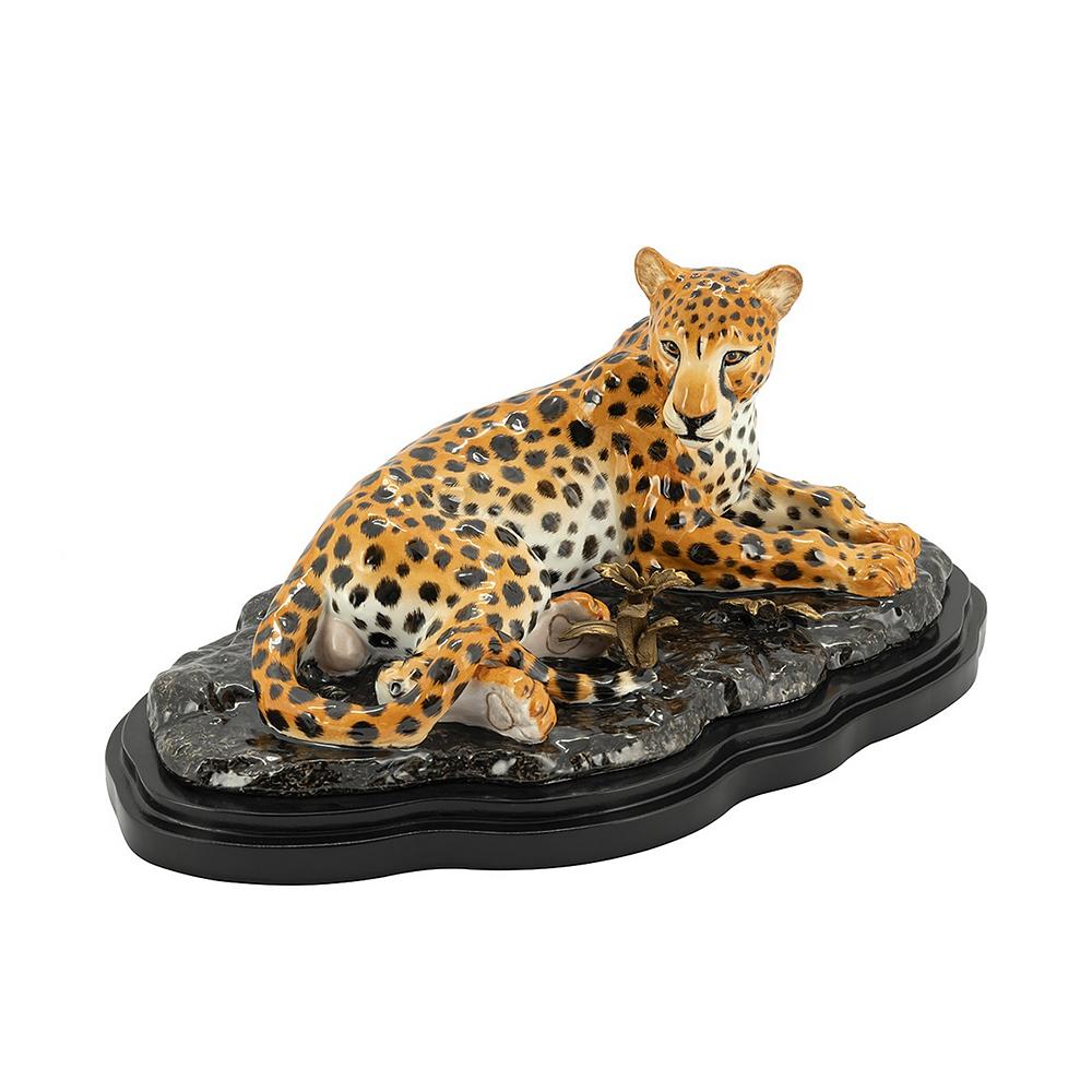 Sculpture Leopard Laying 
all in hand-painted ceramic.