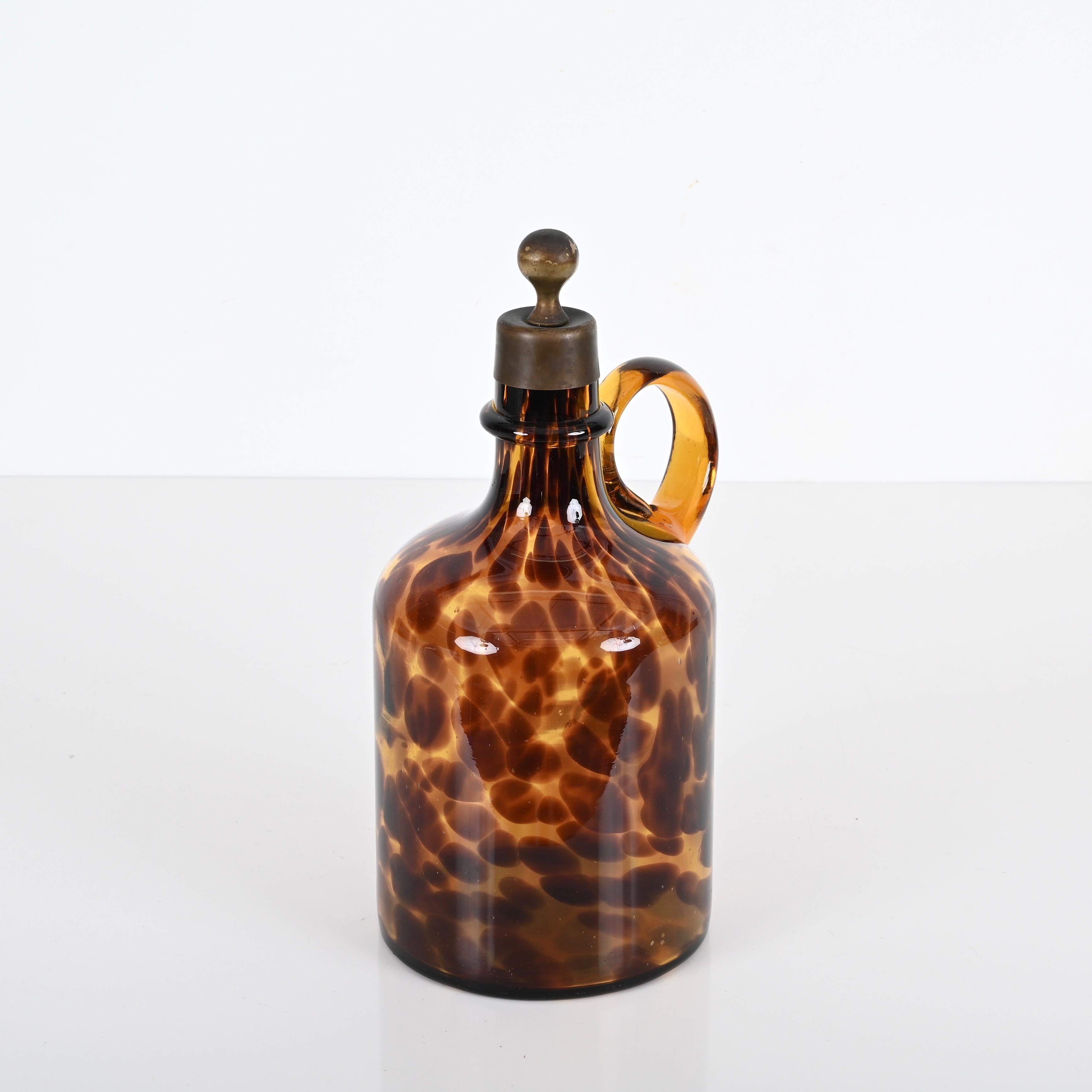 Leoparden-Deko-Krug aus Murano-Kunstglas mit Messingkappe, Italien 1970er Jahre (Glas) im Angebot
