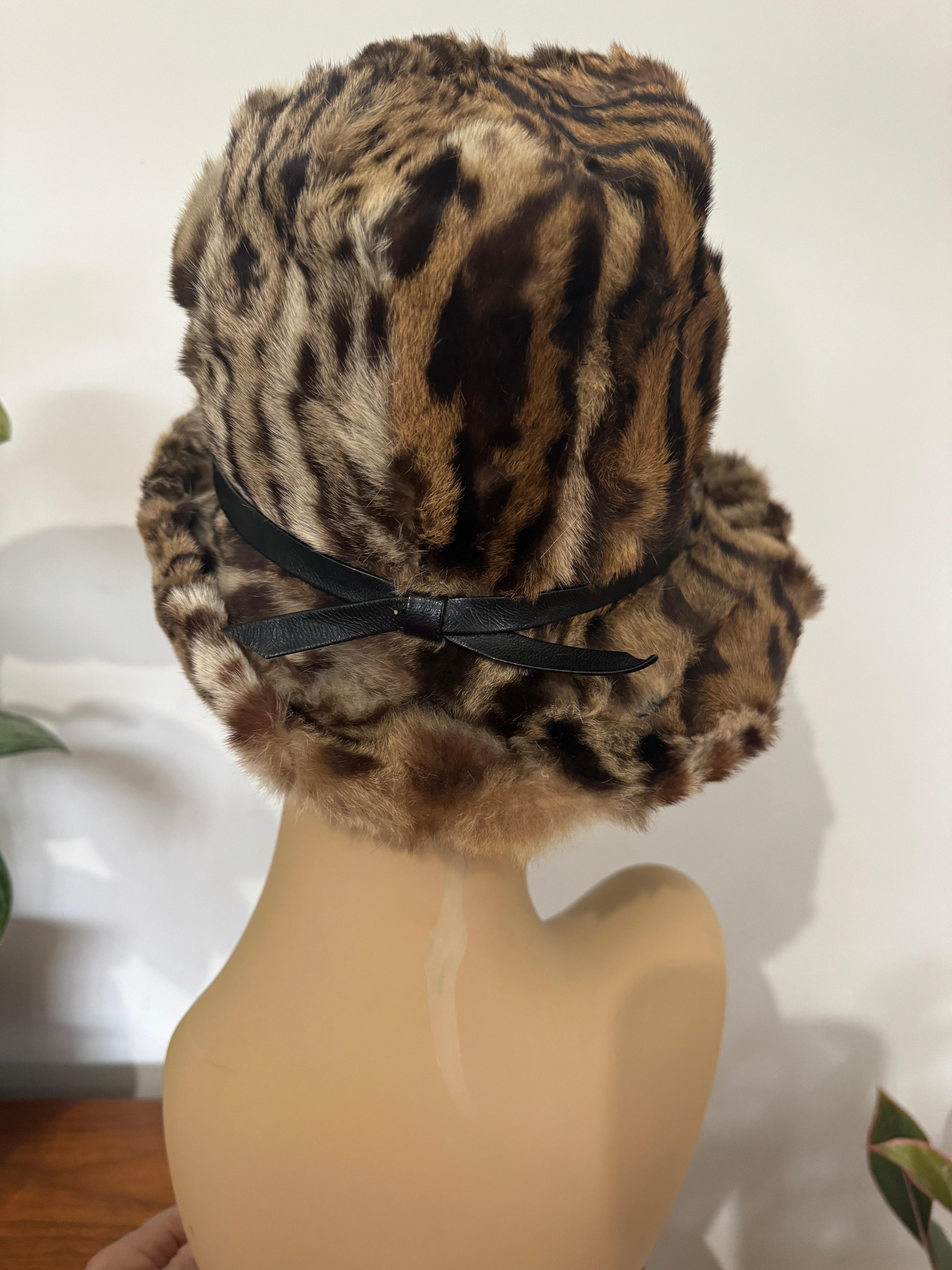 Cappello Fedora in pelliccia di visone tosato con stampa leopardata In condizioni buone in vendita a Wallkill, NY