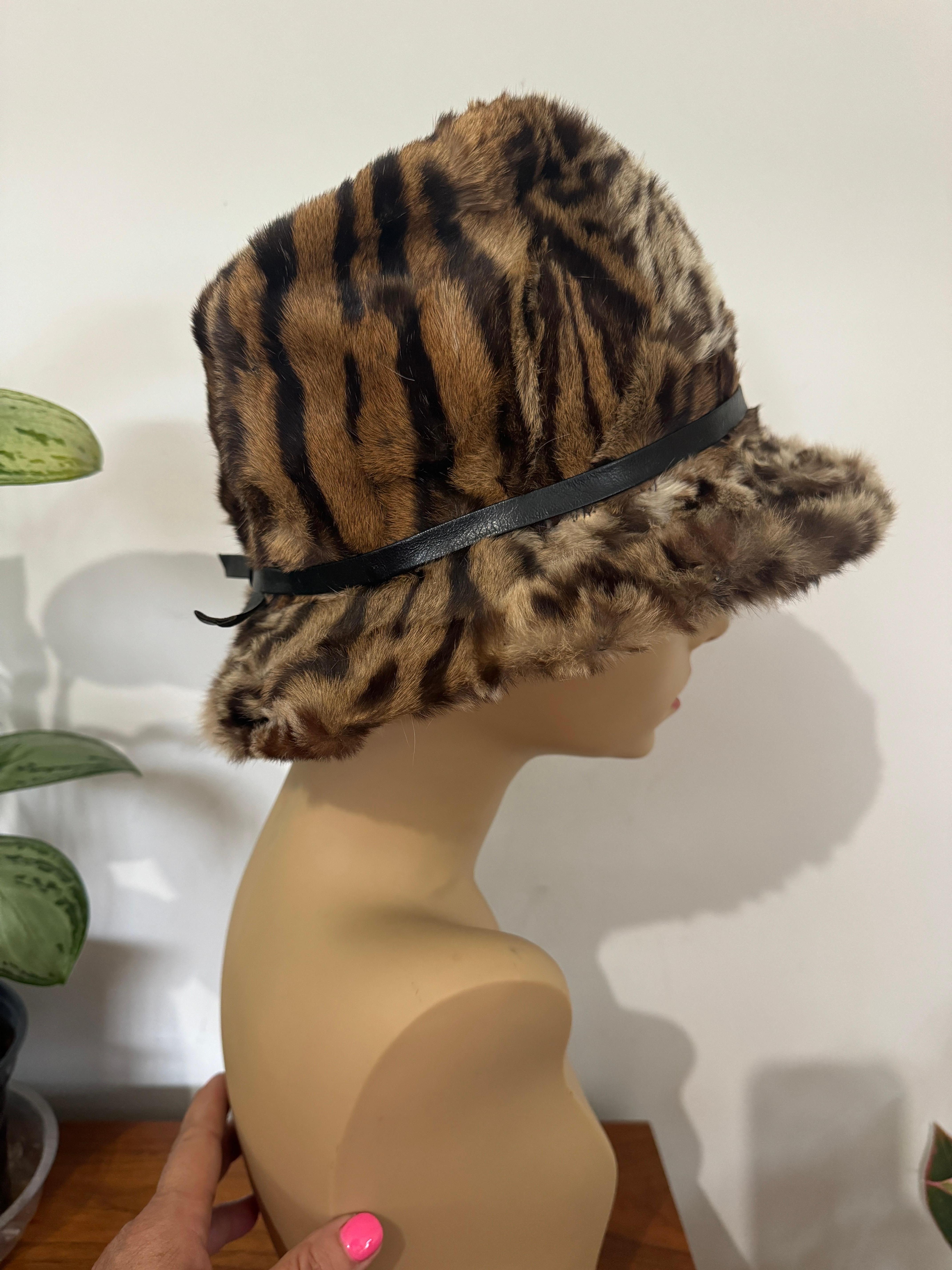 Donna Cappello Fedora in pelliccia di visone tosato con stampa leopardata in vendita