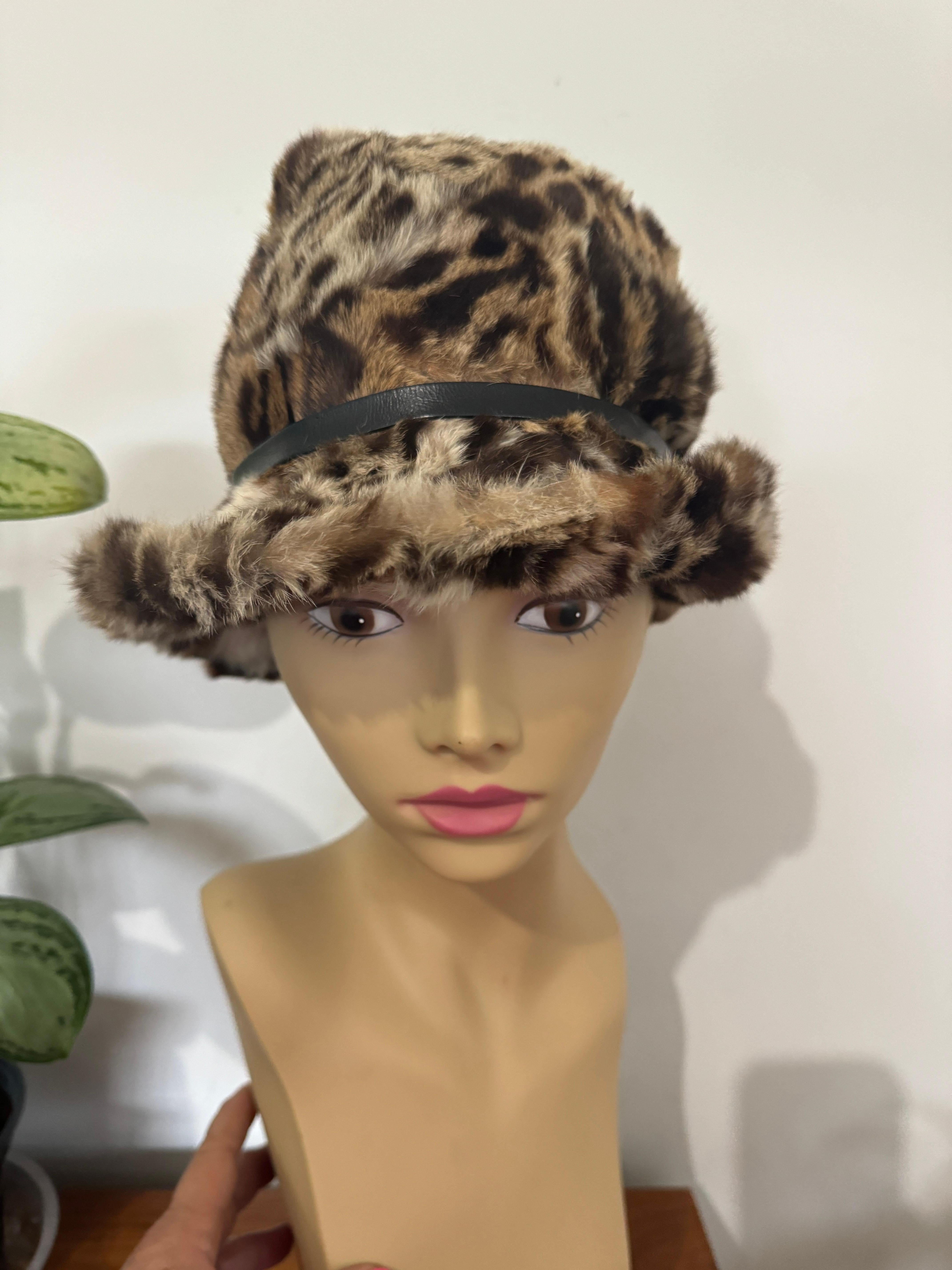 Cappello Fedora in pelliccia di visone tosato con stampa leopardata in vendita 2