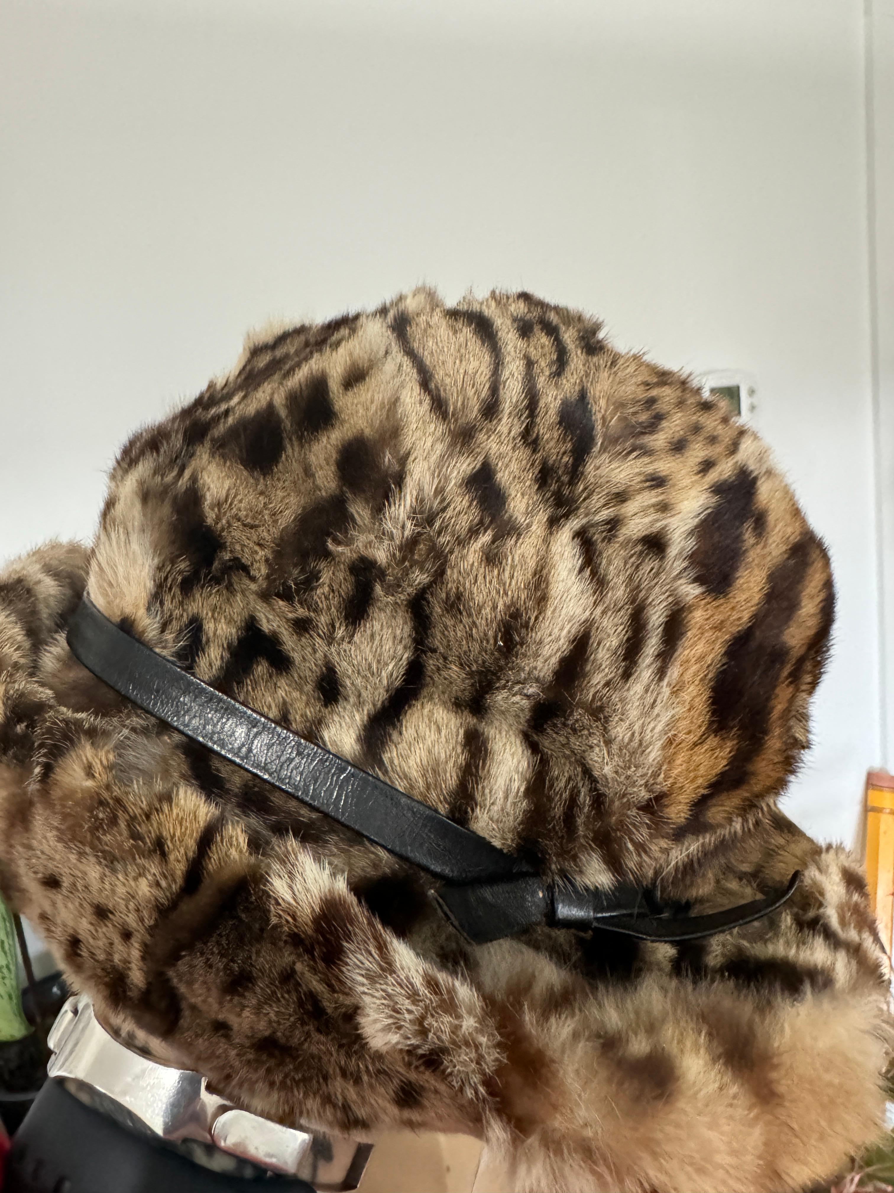 Cappello Fedora in pelliccia di visone tosato con stampa leopardata in vendita 4