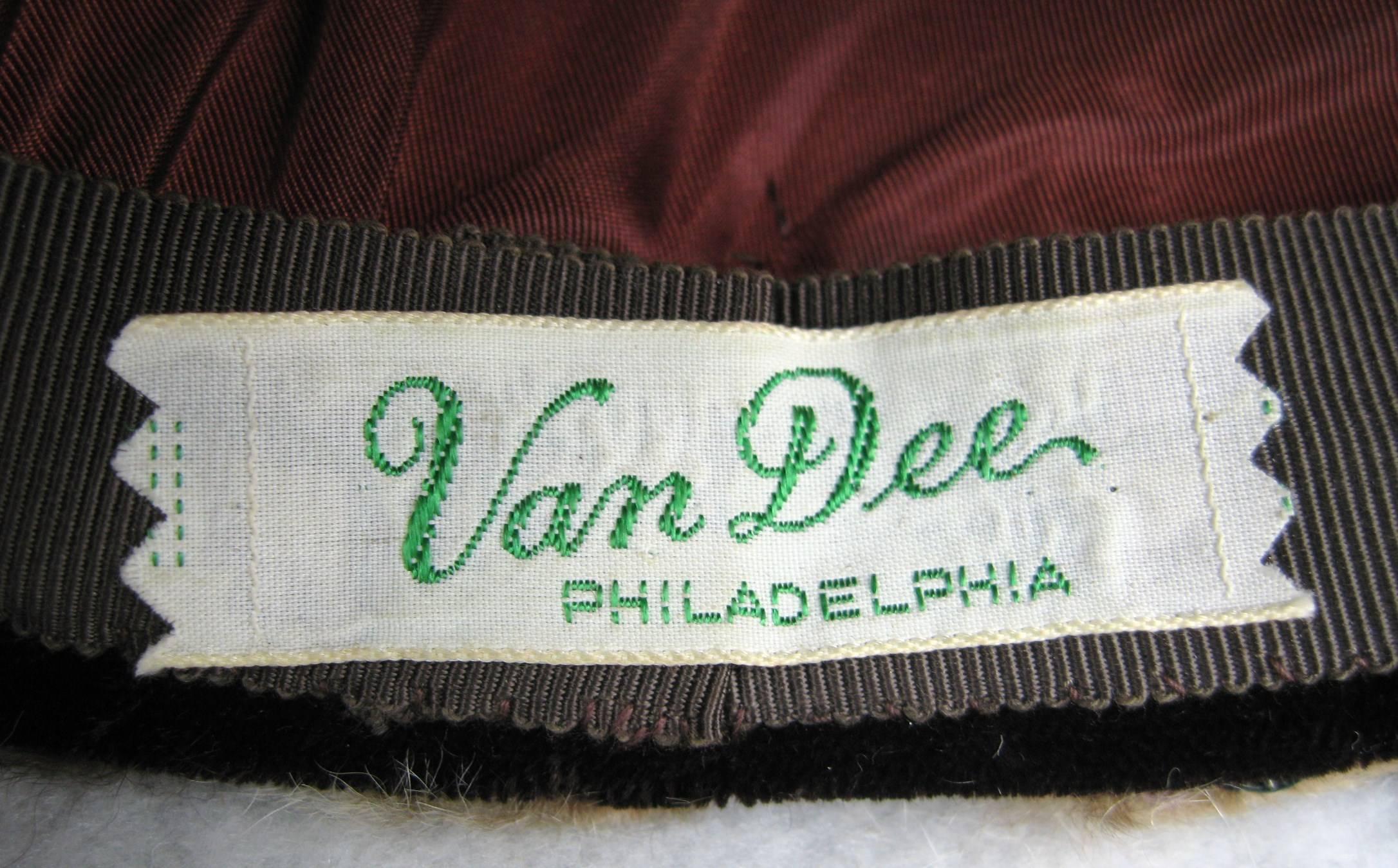 Cappello in velluto di visone tosato con stampa leopardata Van Dee California anni '60 in vendita 5