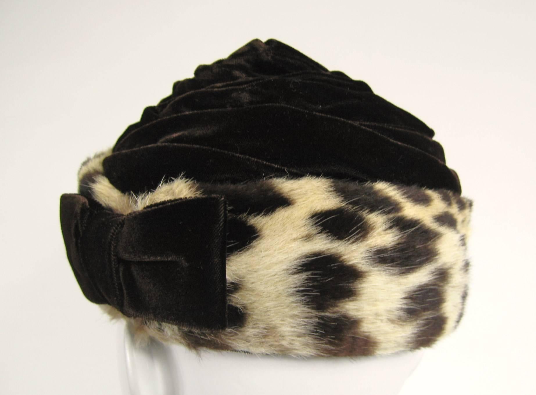 Cappello in velluto di visone tosato con stampa leopardata Van Dee California anni '60 in vendita 1