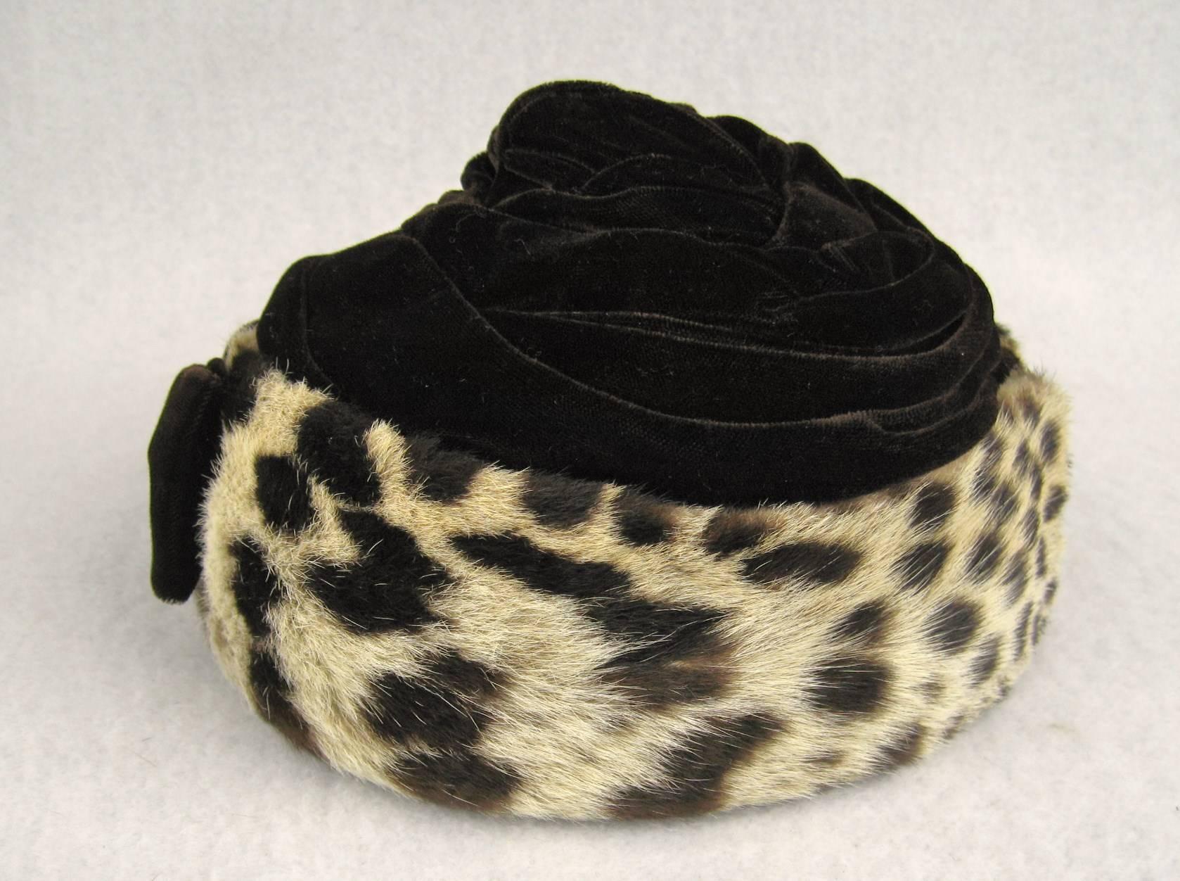 Cappello in velluto di visone tosato con stampa leopardata Van Dee California anni '60 in vendita 2