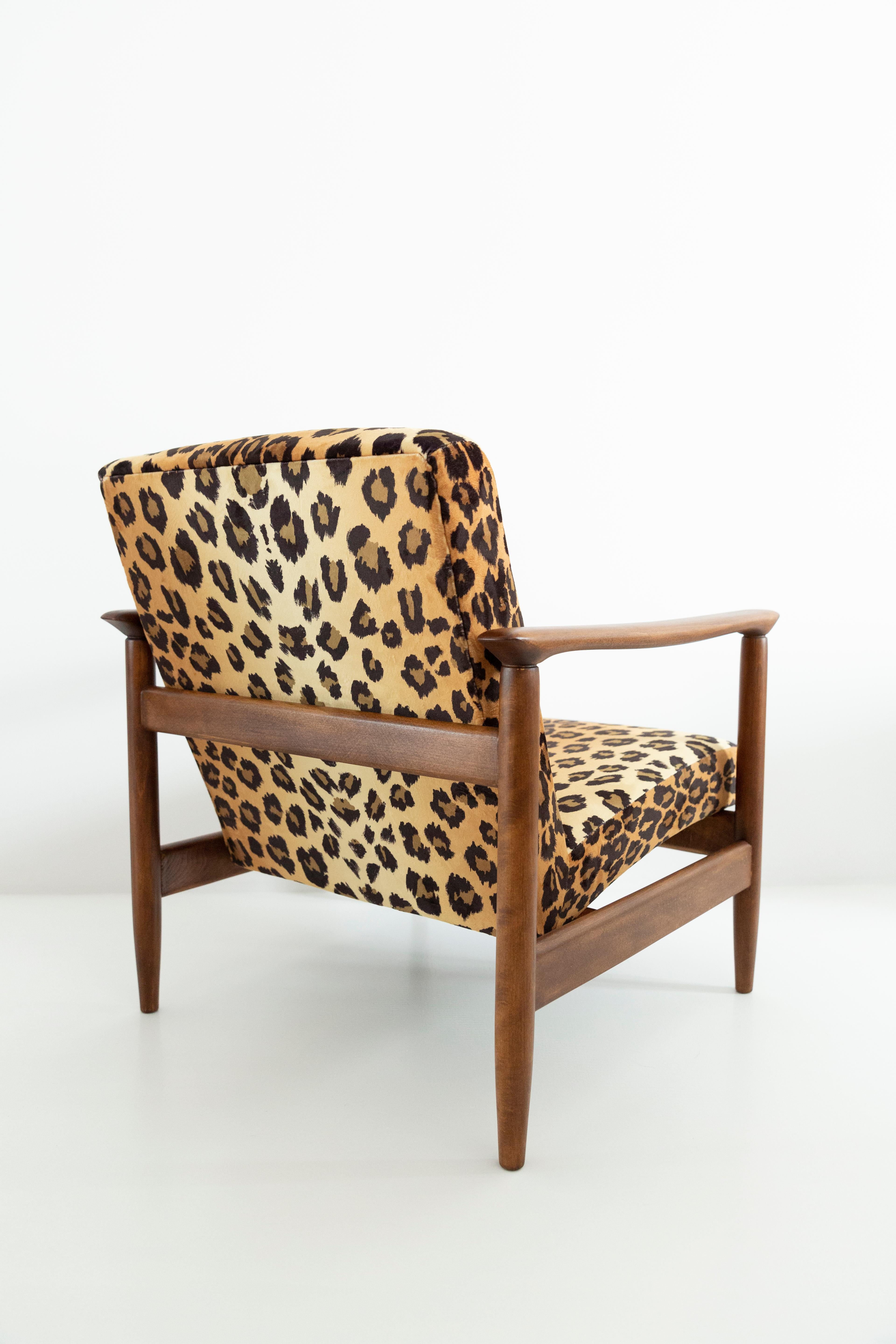 20th Century Leopard Print Velvet Armchair, Light Wood, Edmund Homa, GFM-142, 1960s, Poland For Sale
