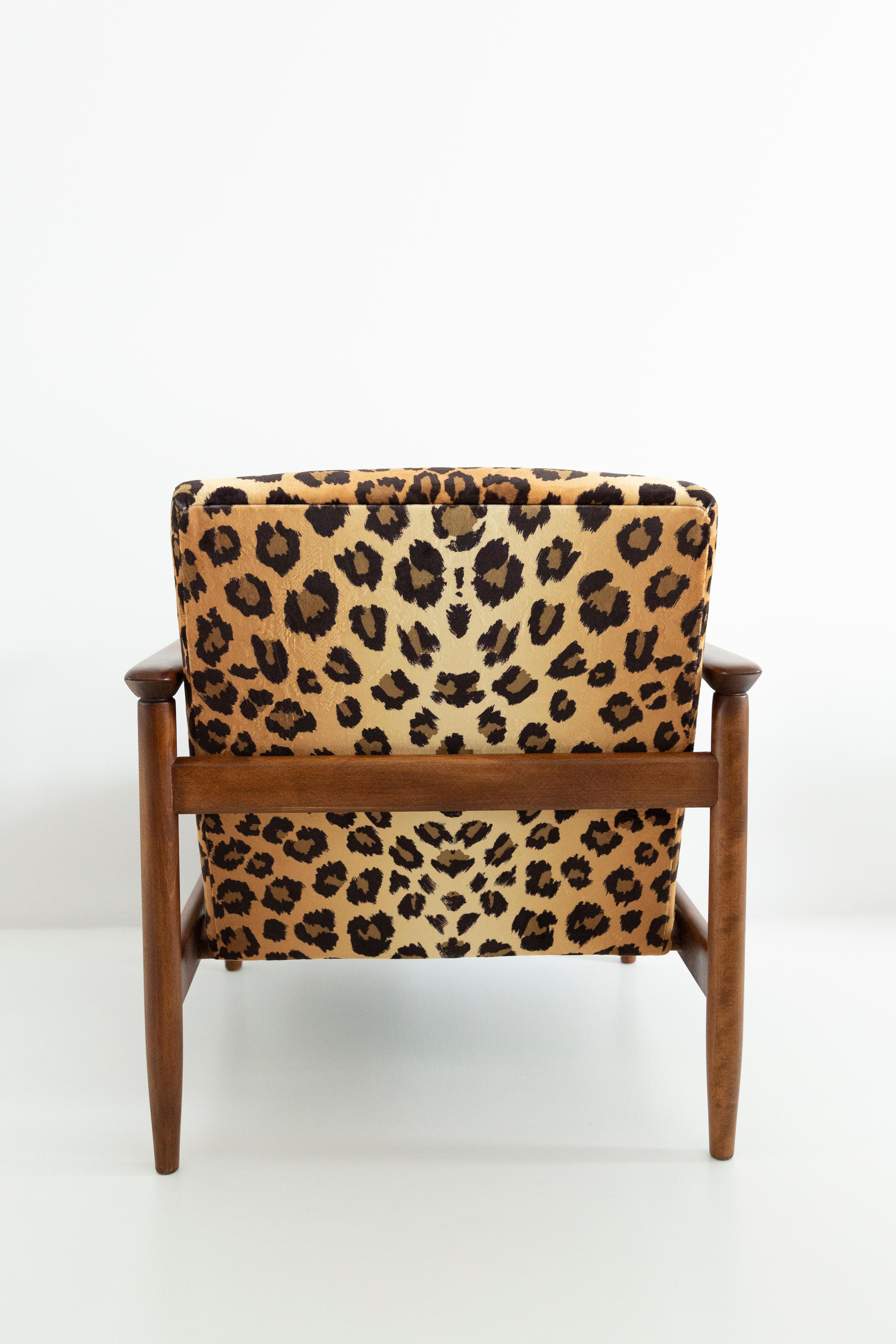 Textile Leopard Print Velvet Armchair, Light Wood, Edmund Homa, GFM-142, 1960s, Poland For Sale