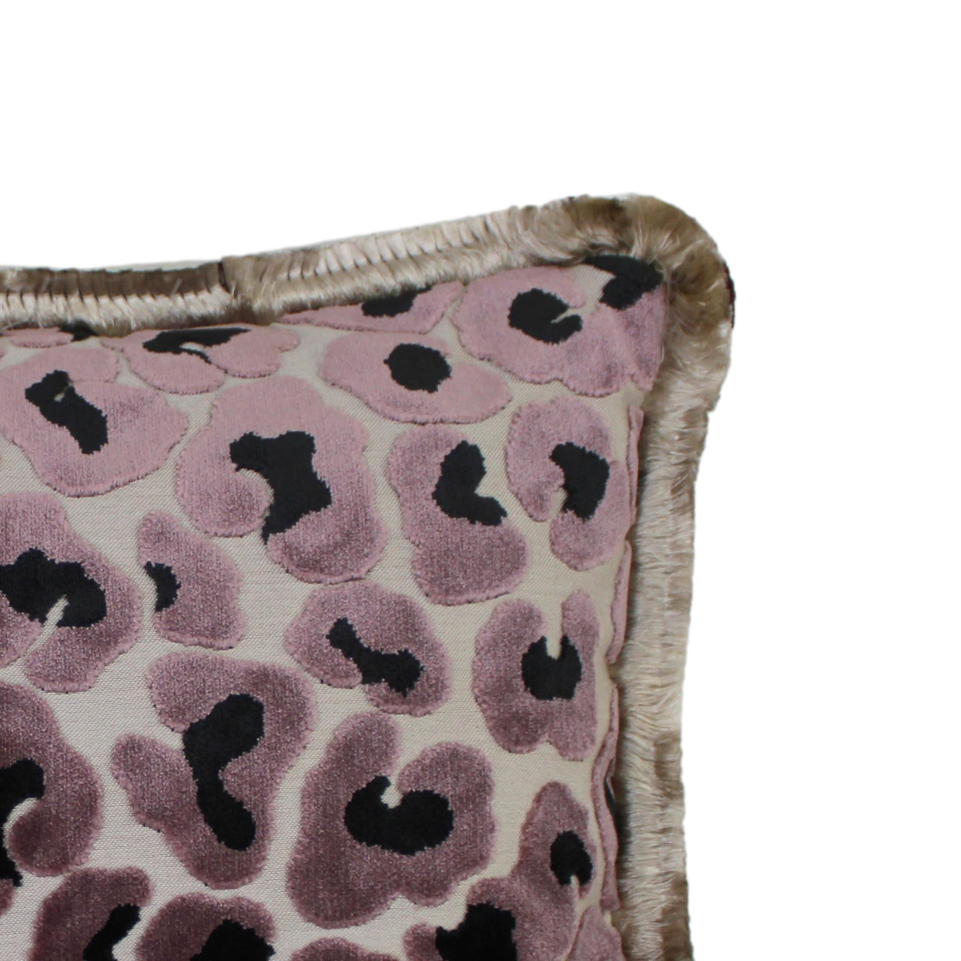 4 Leopard Print Velvet Cushion in Cotton with Double Tinsel Trim and Linen Back In Good Condition For Sale In Madrid, ES