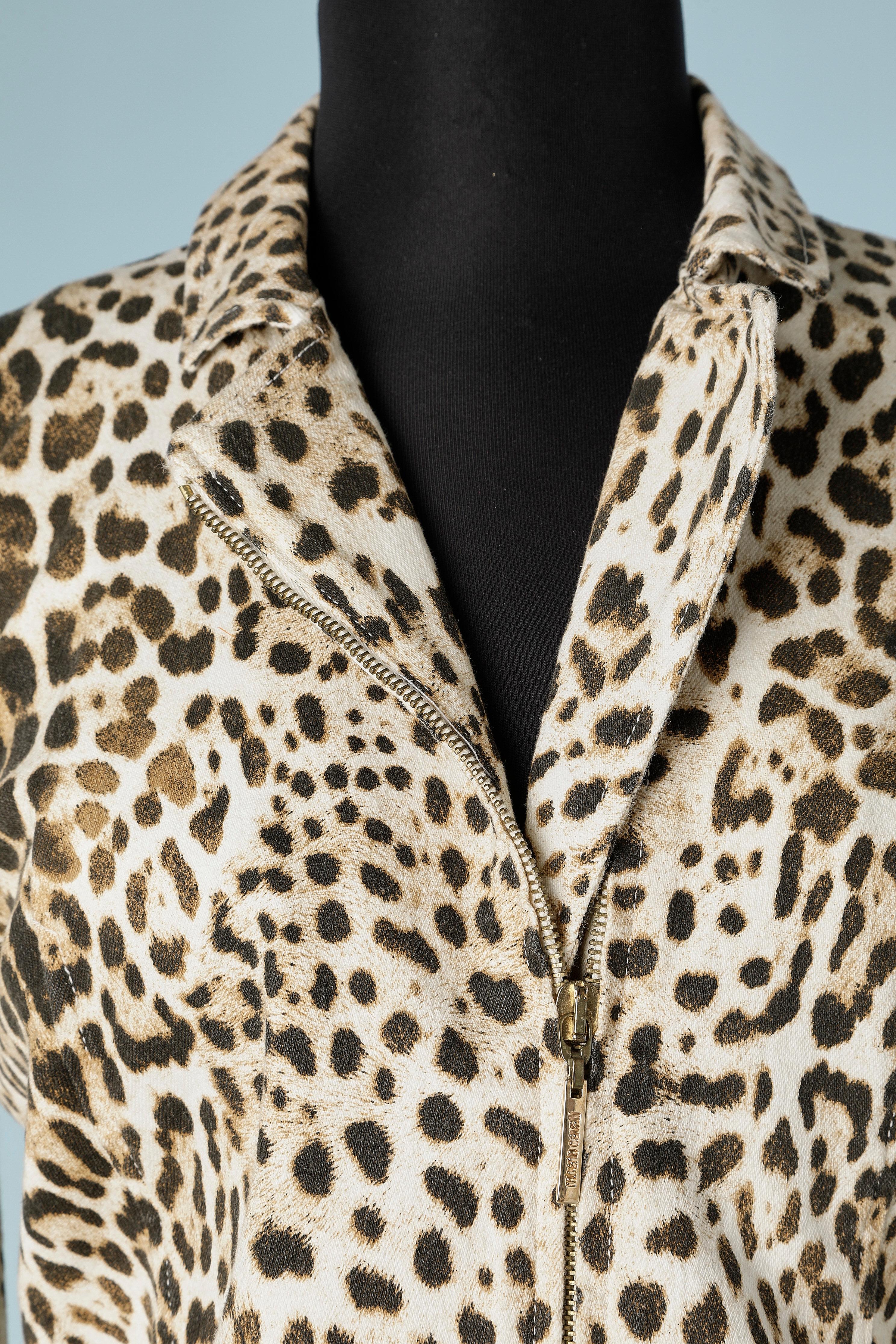 Roberto Cavalli Jacke mit Leopardenmuster und Reißverschluss in der vorderen Mitte  (Beige) im Angebot
