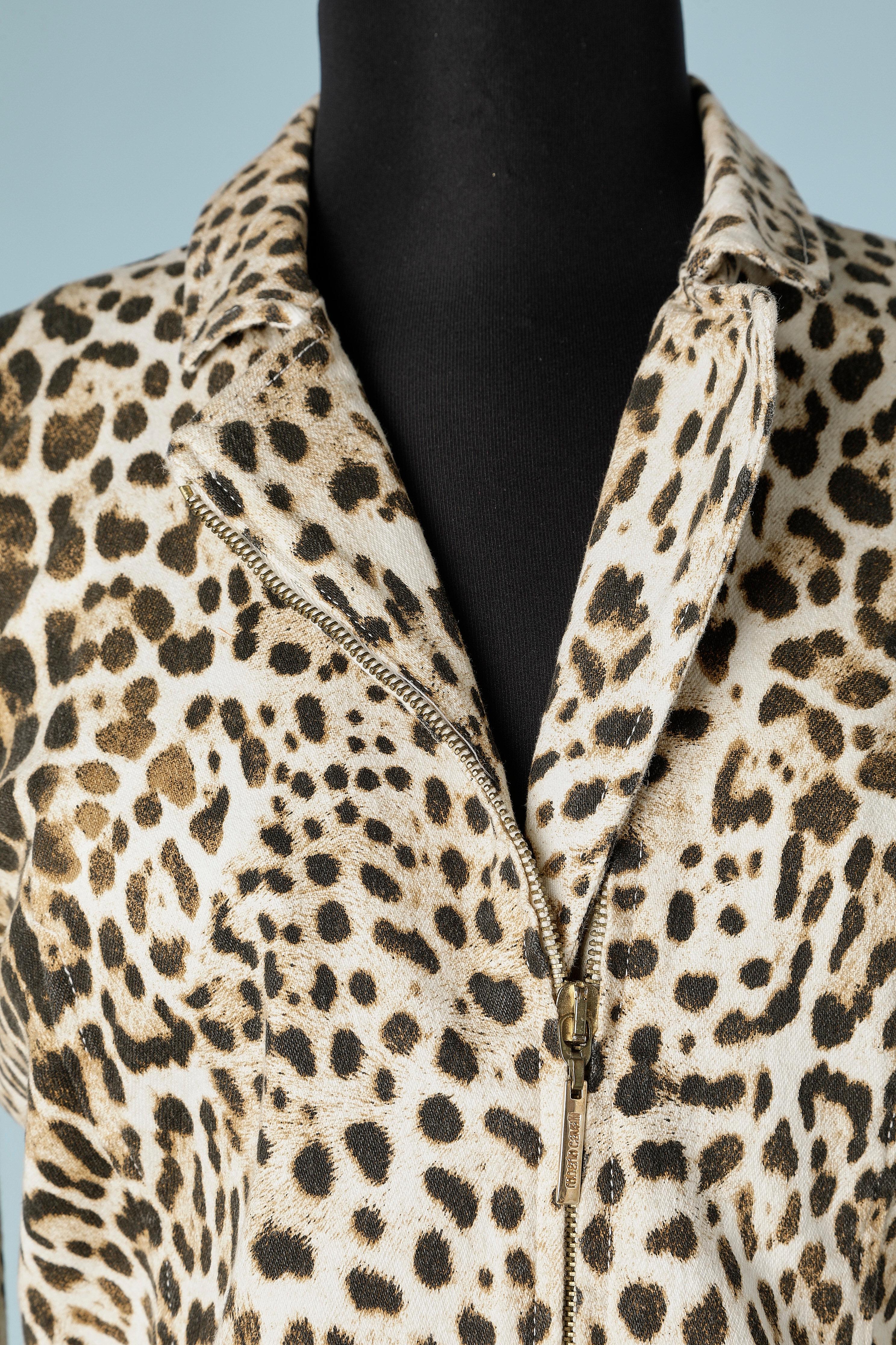 Beige The Leopard printed jacket with zip in the middl front Roberto Cavalli en vente