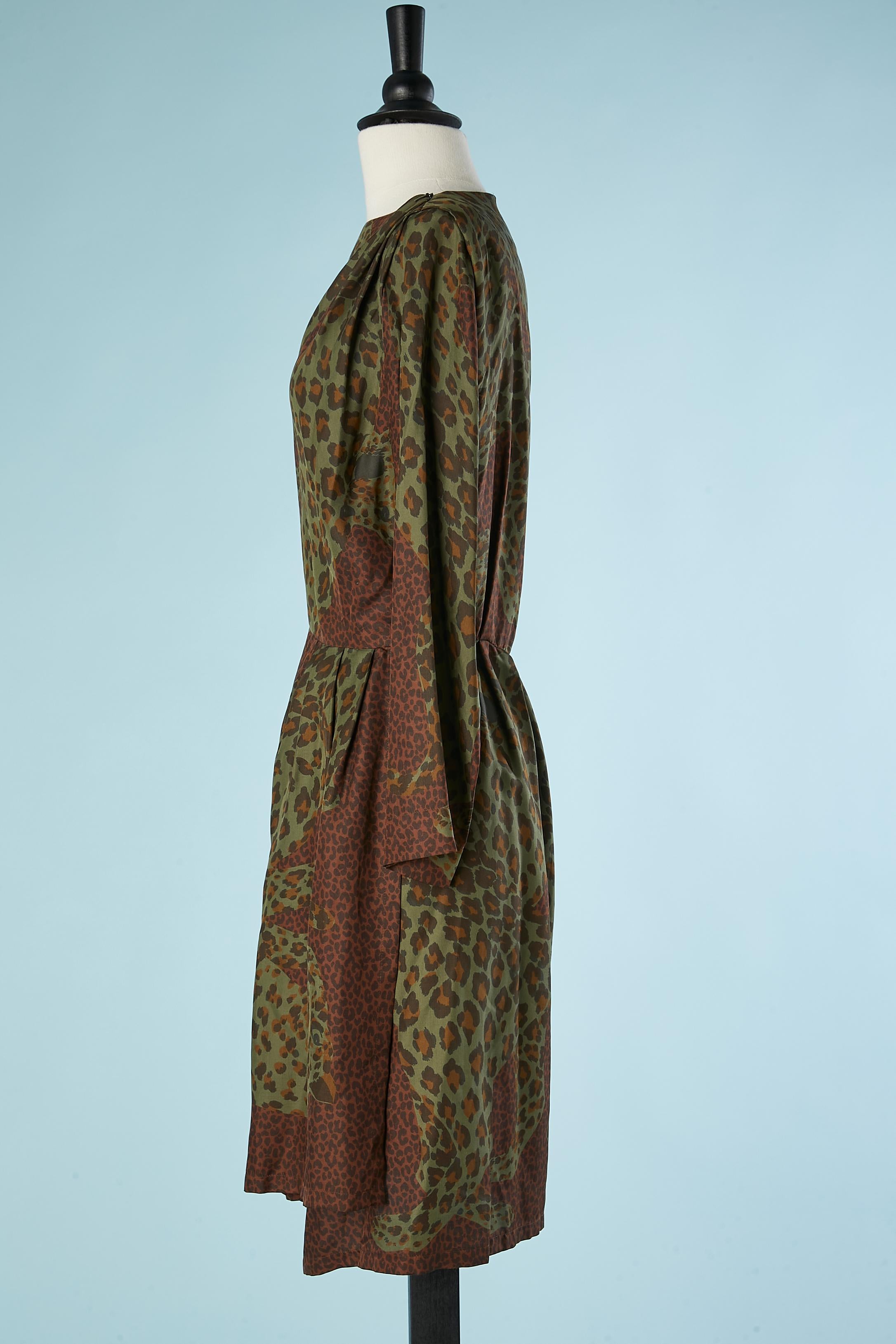 Leopard printed silk dress wrap on the skirt Yves Saint Laurent Rive Gauche  In Excellent Condition For Sale In Saint-Ouen-Sur-Seine, FR