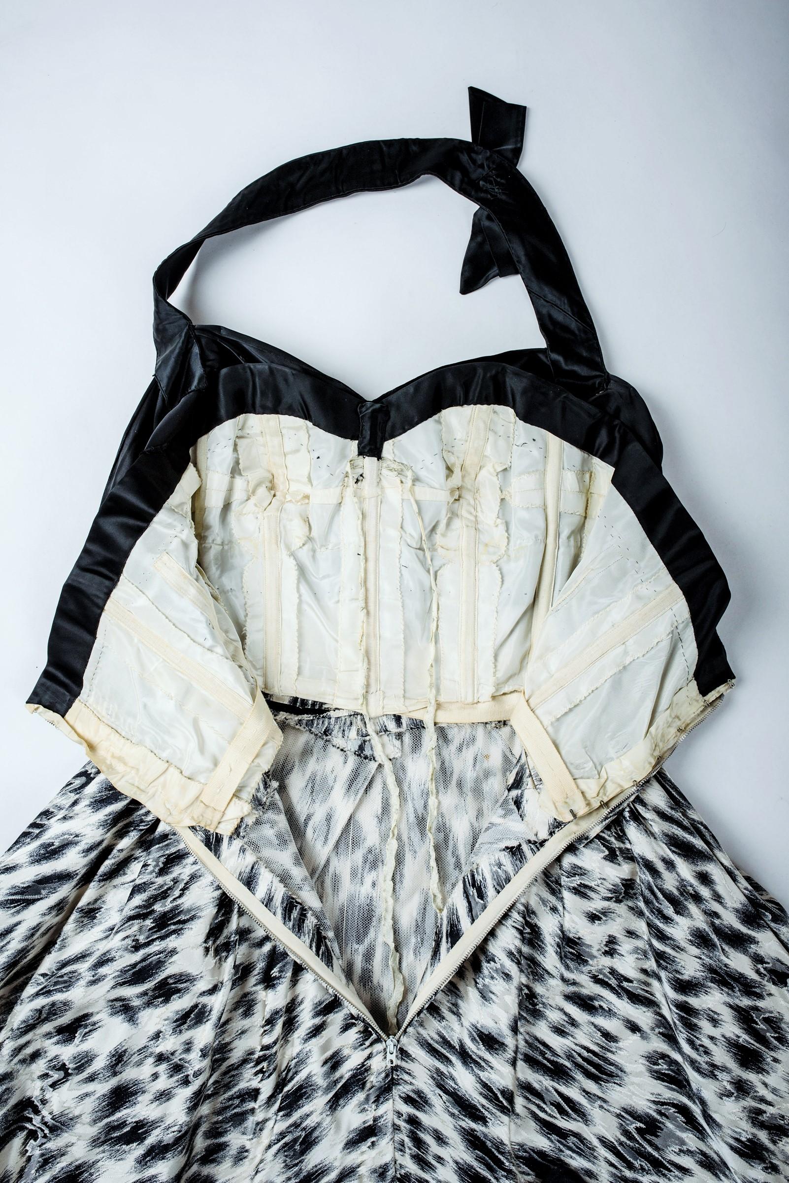 Vestido de noche de seda con estampado de leopardo de Jacques Fath Haute Couture Circa 1955-1960 en venta 1