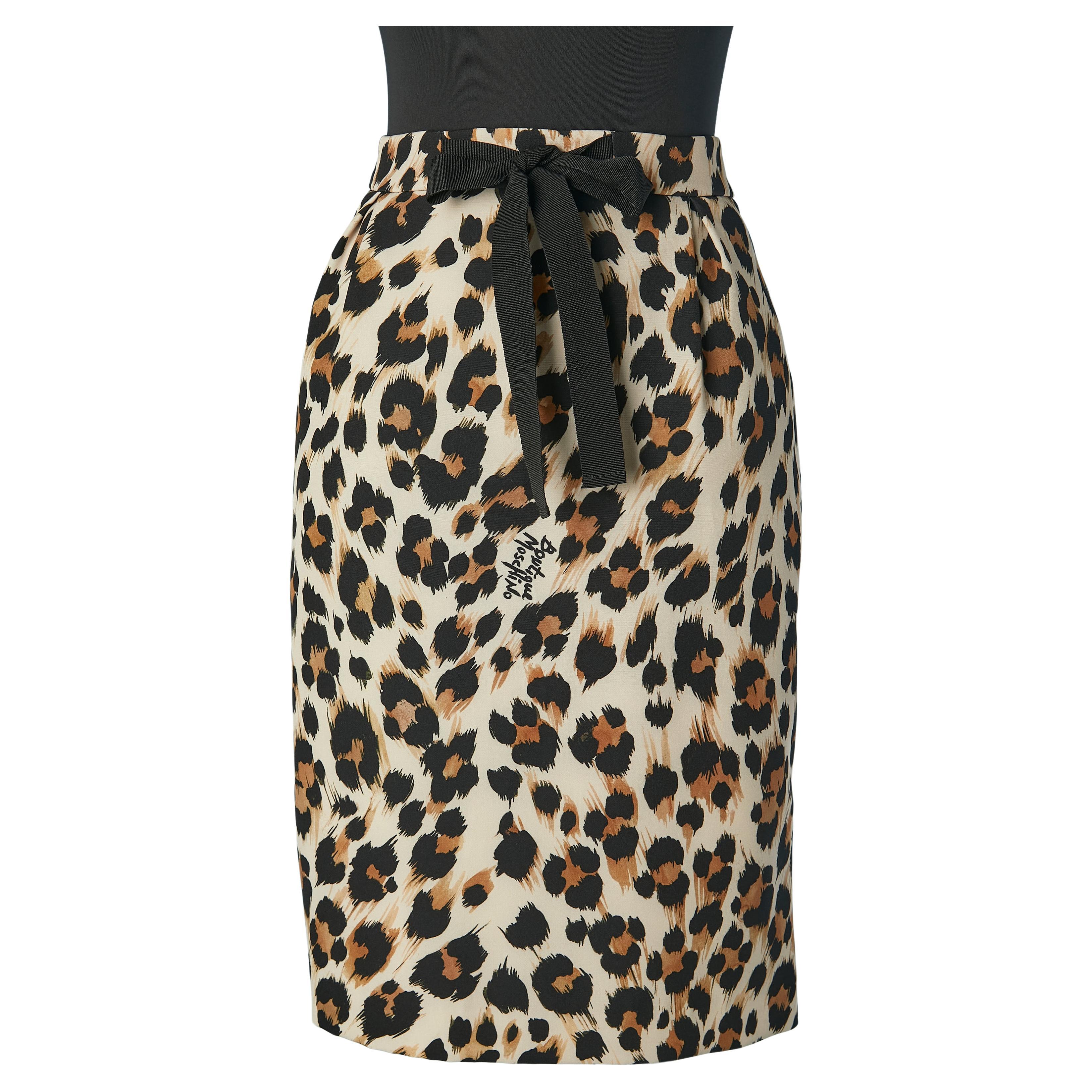 Leopard printed skirt with gros-grain bow Boutique Moschino For Sale