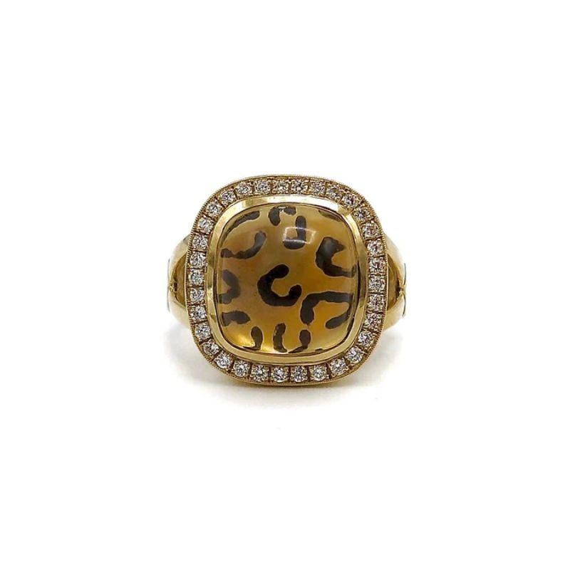 Contemporain Bague léopard en or 14 carats avec cabochon de citrine peint à l'envers et halo de diamants en vente