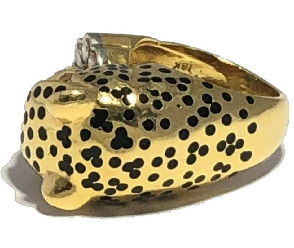 Leopard Ring by Emis Beros in Yellow Gold, Platinum, Diamond, Emerald and Enamel In Good Condition In Palm Beach, FL