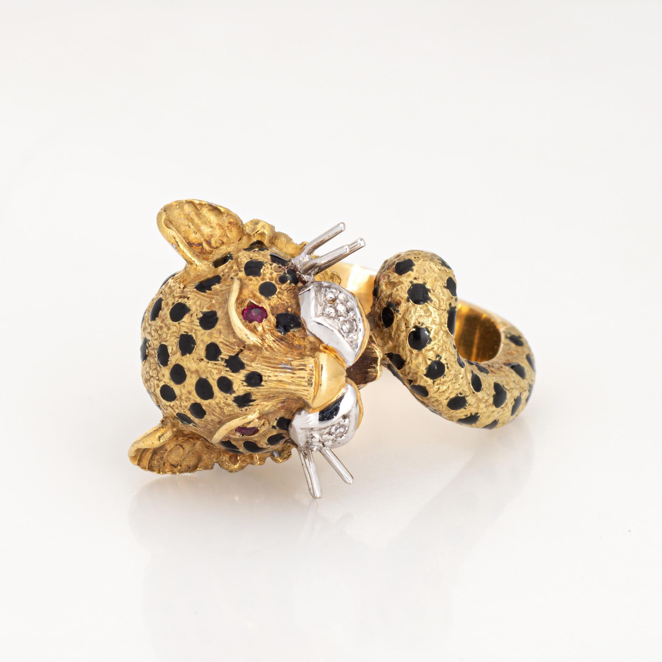 Anillo Leopardo Vintage Oro Amarillo 18k Diamante Rubí Ojos Esmalte Negro Animal 5.75 Moderno en venta