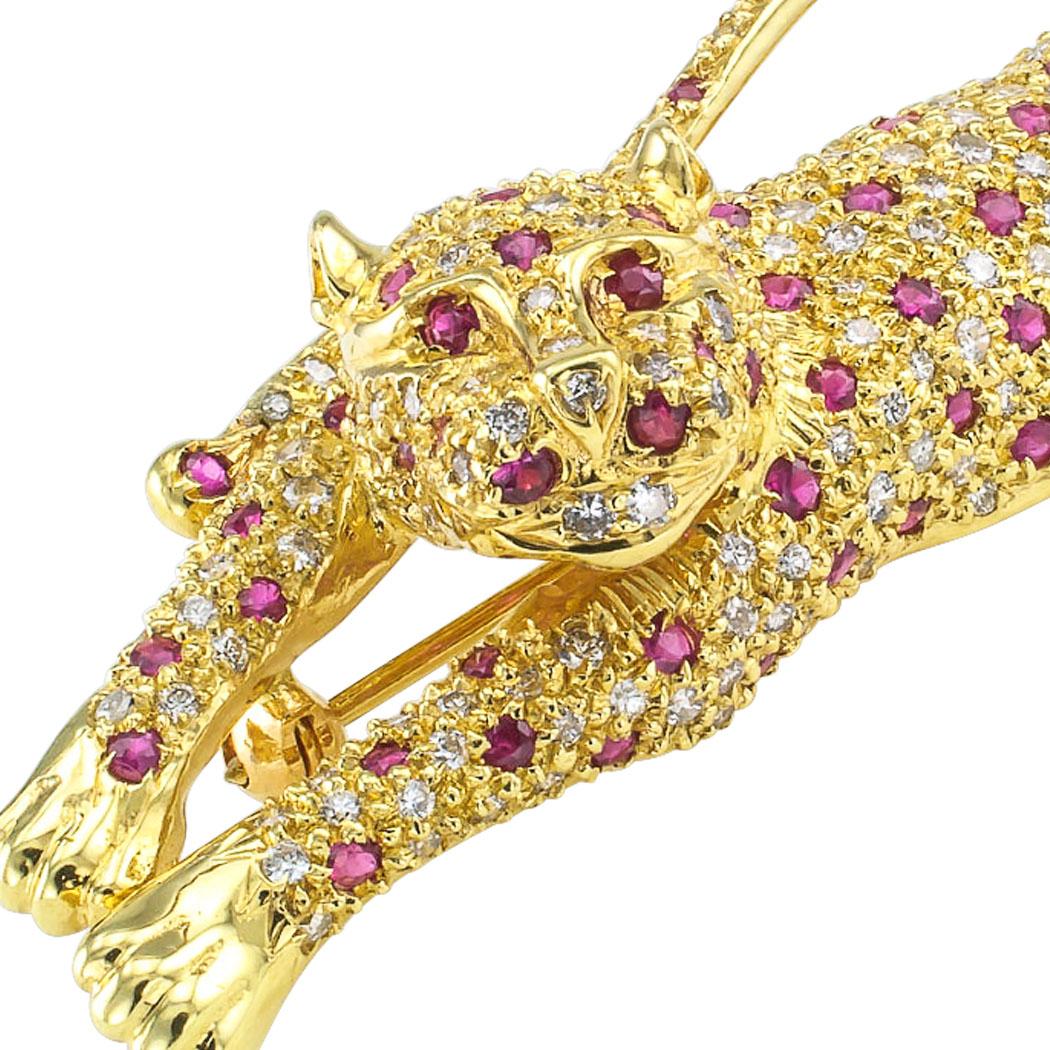 Leopard Ruby Diamond Gold Brooch In Excellent Condition In Los Angeles, CA