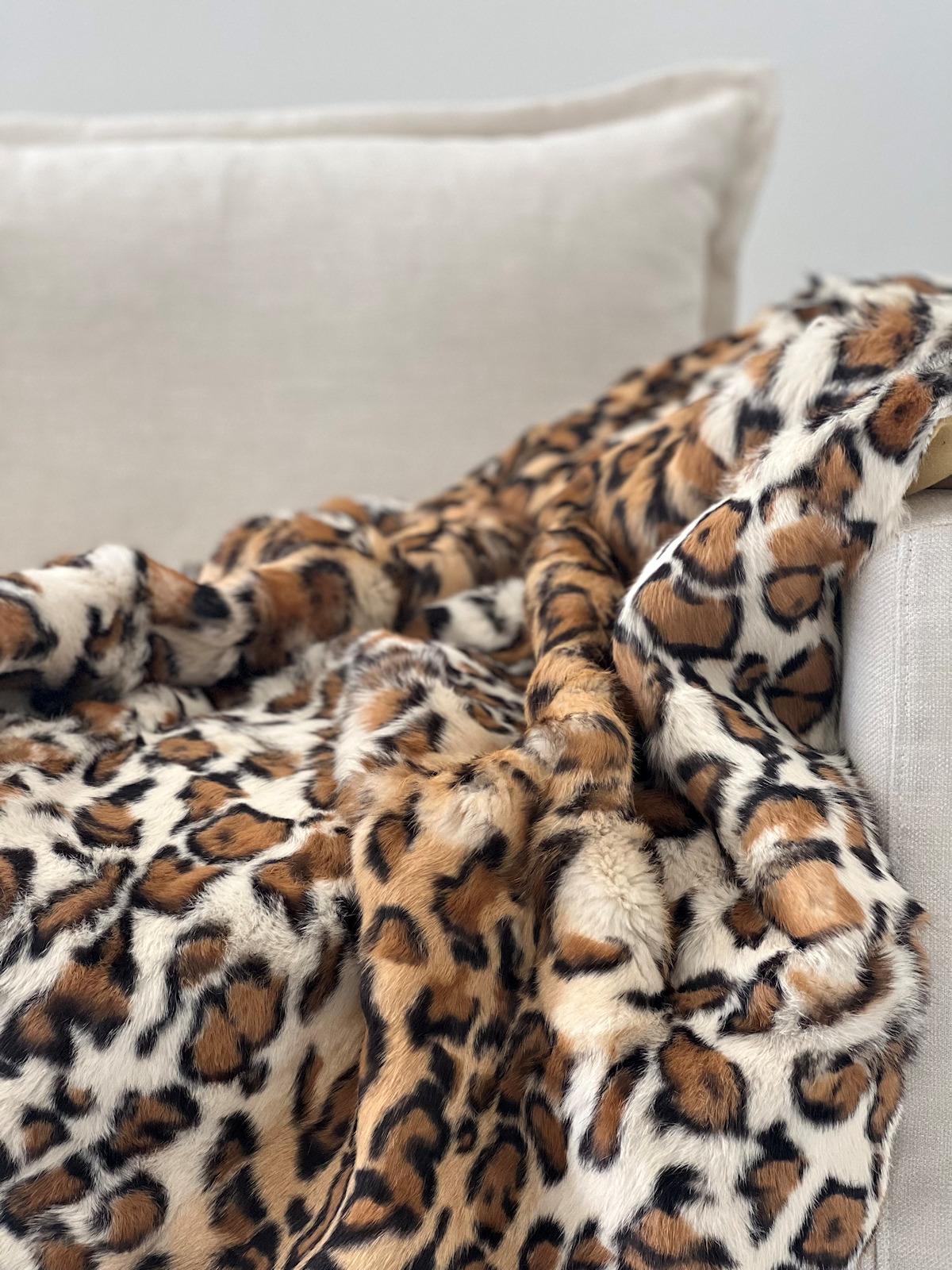 Coloniale spagnolo Coperta con stampa leopardo e tigre  Lancio in pelliccia di coniglio 120x180cm in vendita