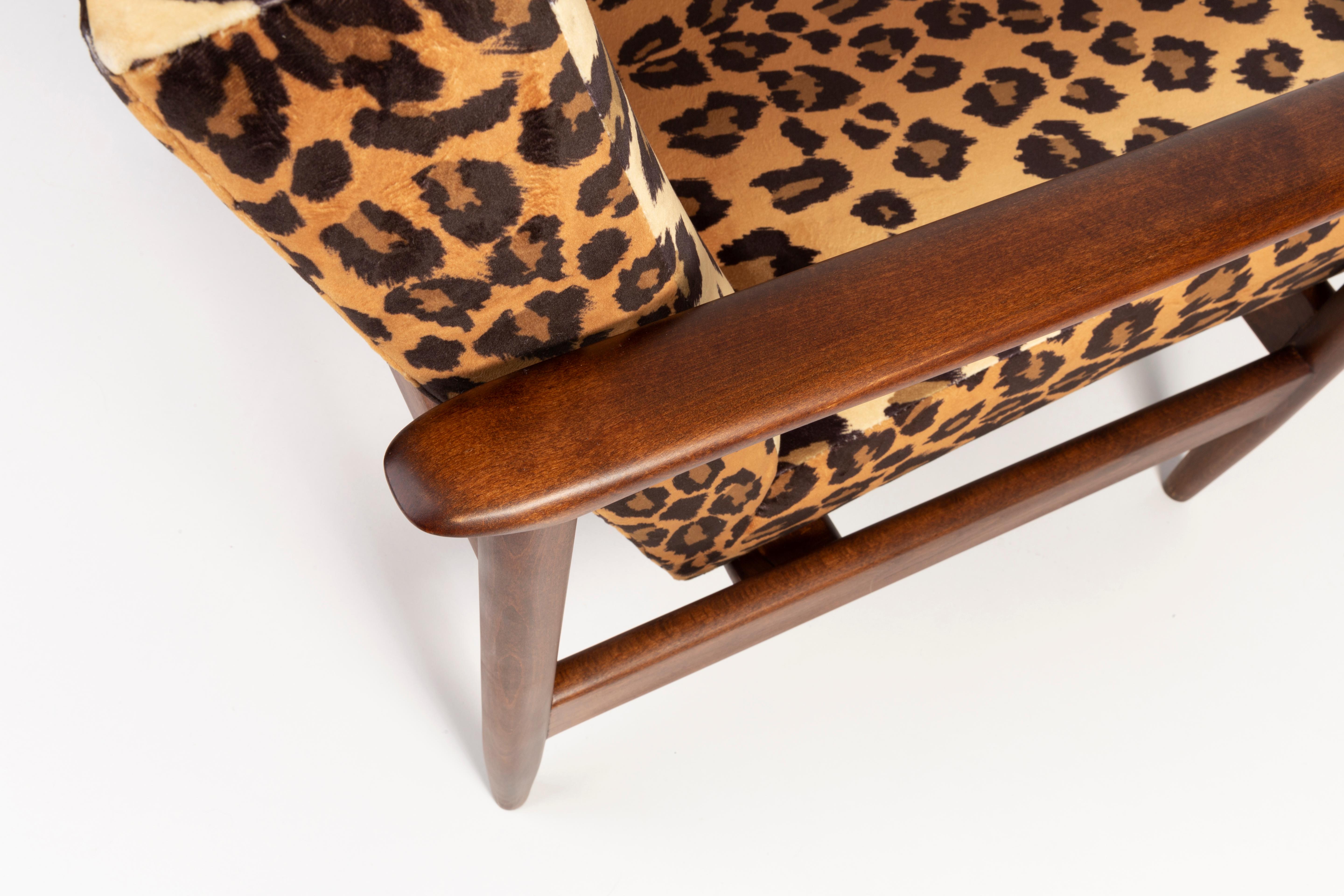 Mid-Century Modern Leopard Velvet Armchair, Hollywood Regency, Dark Wood, Edmund Homa, 1960s Poland For Sale