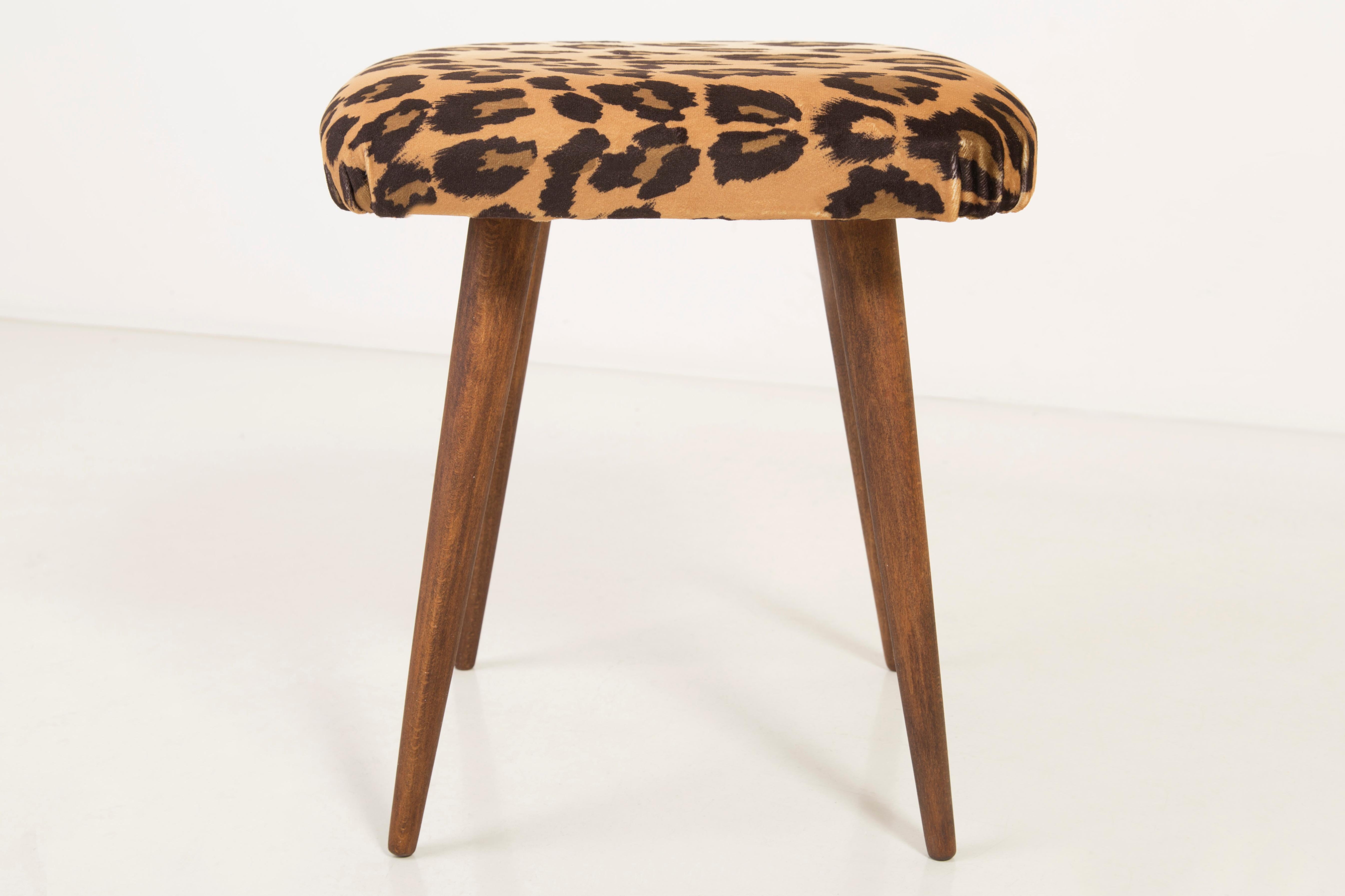 Mid-Century Modern Leopard Vintage Stool, 1960s For Sale