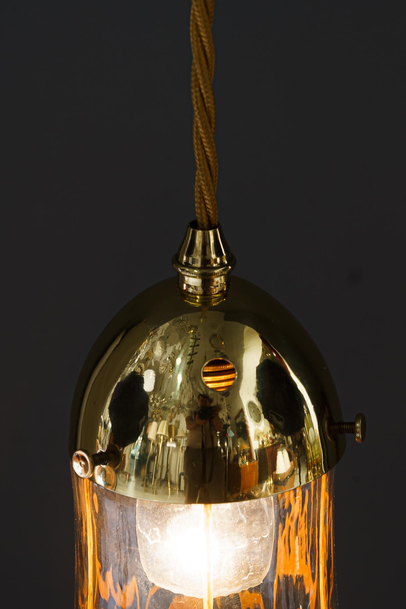 Pendentif Leopold Bauer avec abat-jour en verre Loetz Glass, Vienne, vers 1920 en vente 3