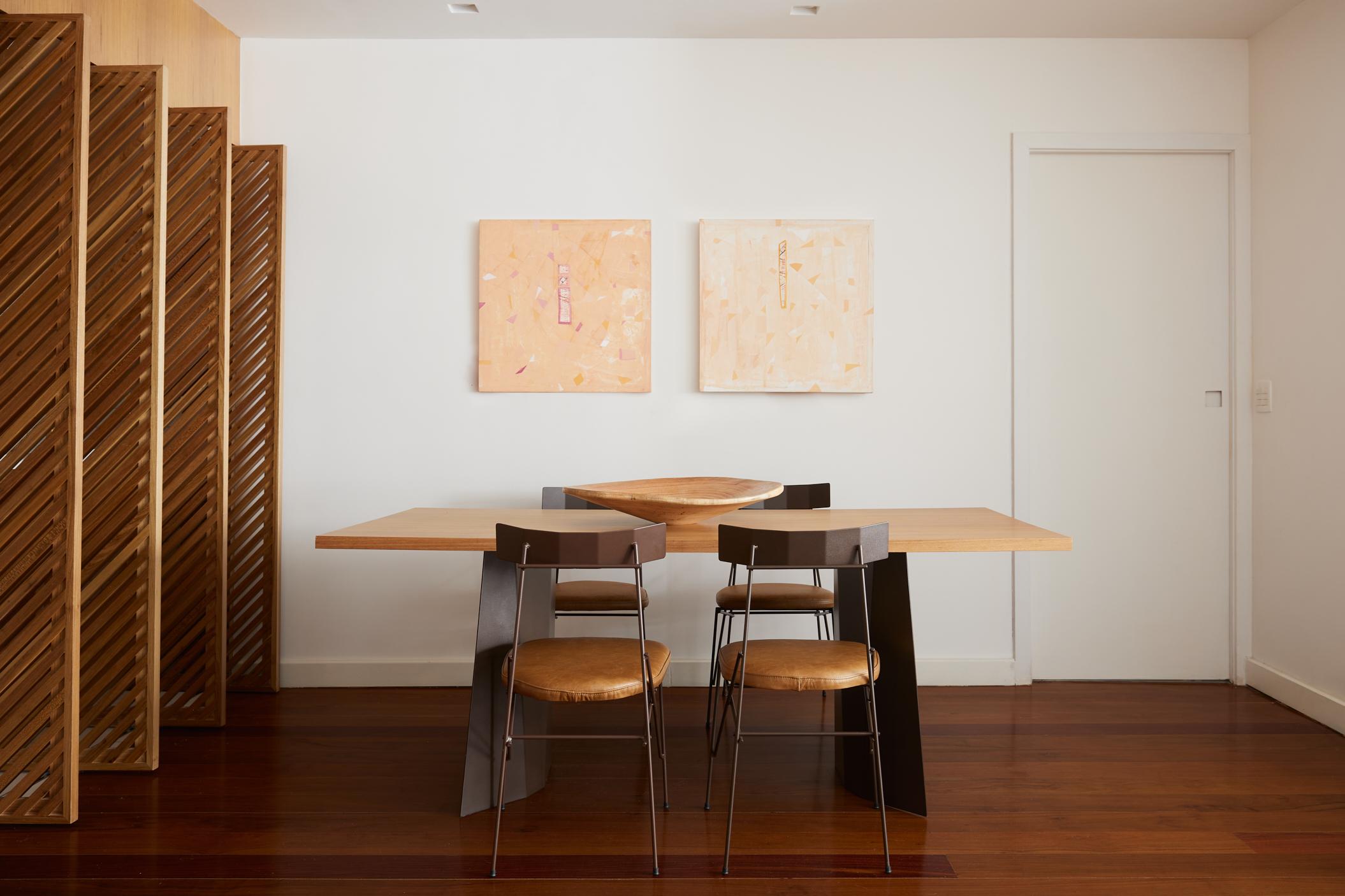 Brazilian Leque Dining Table By Estudio Few 6 seats For Sale
