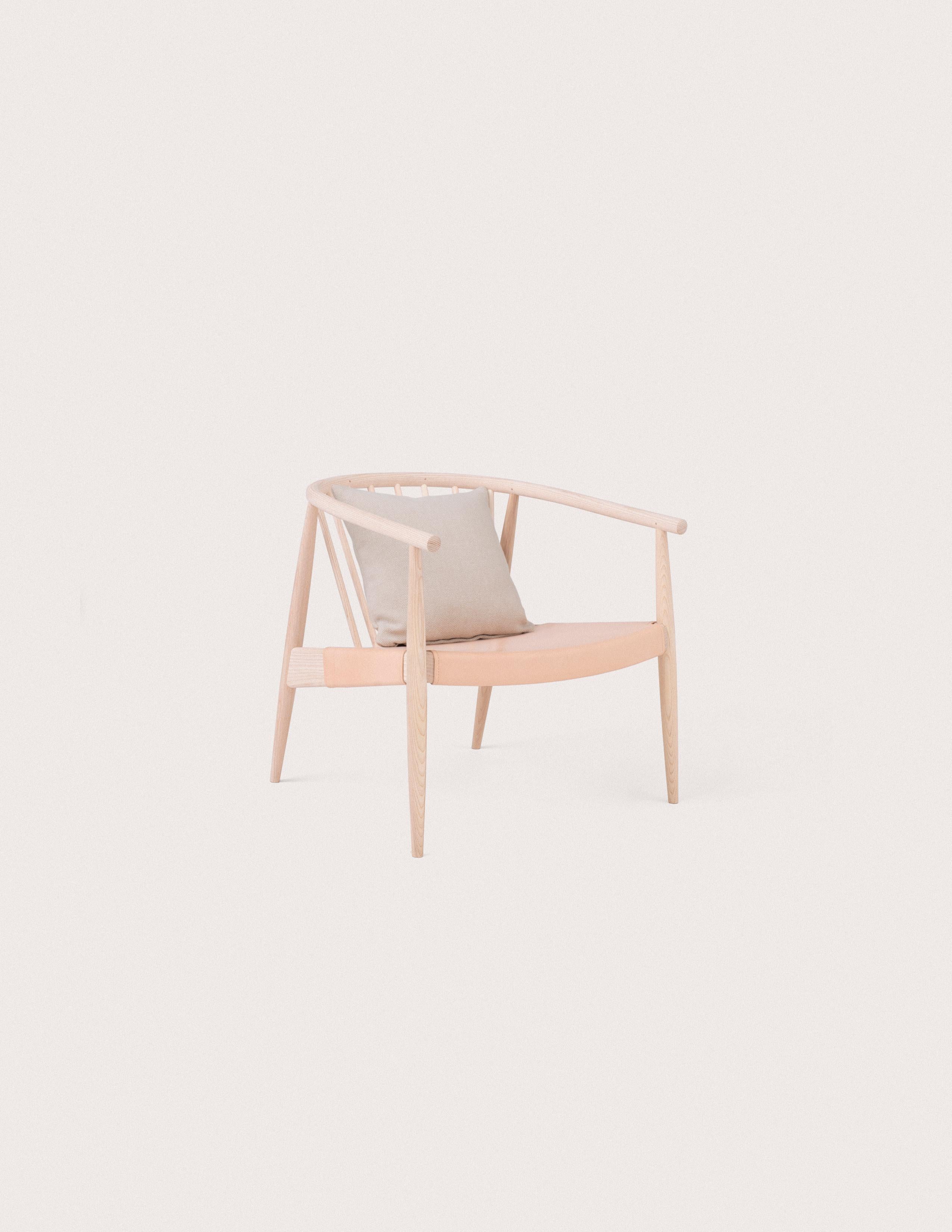 L.Ercolani Reprise Chair with Hide Seat by Norm Architects For Sale 3
