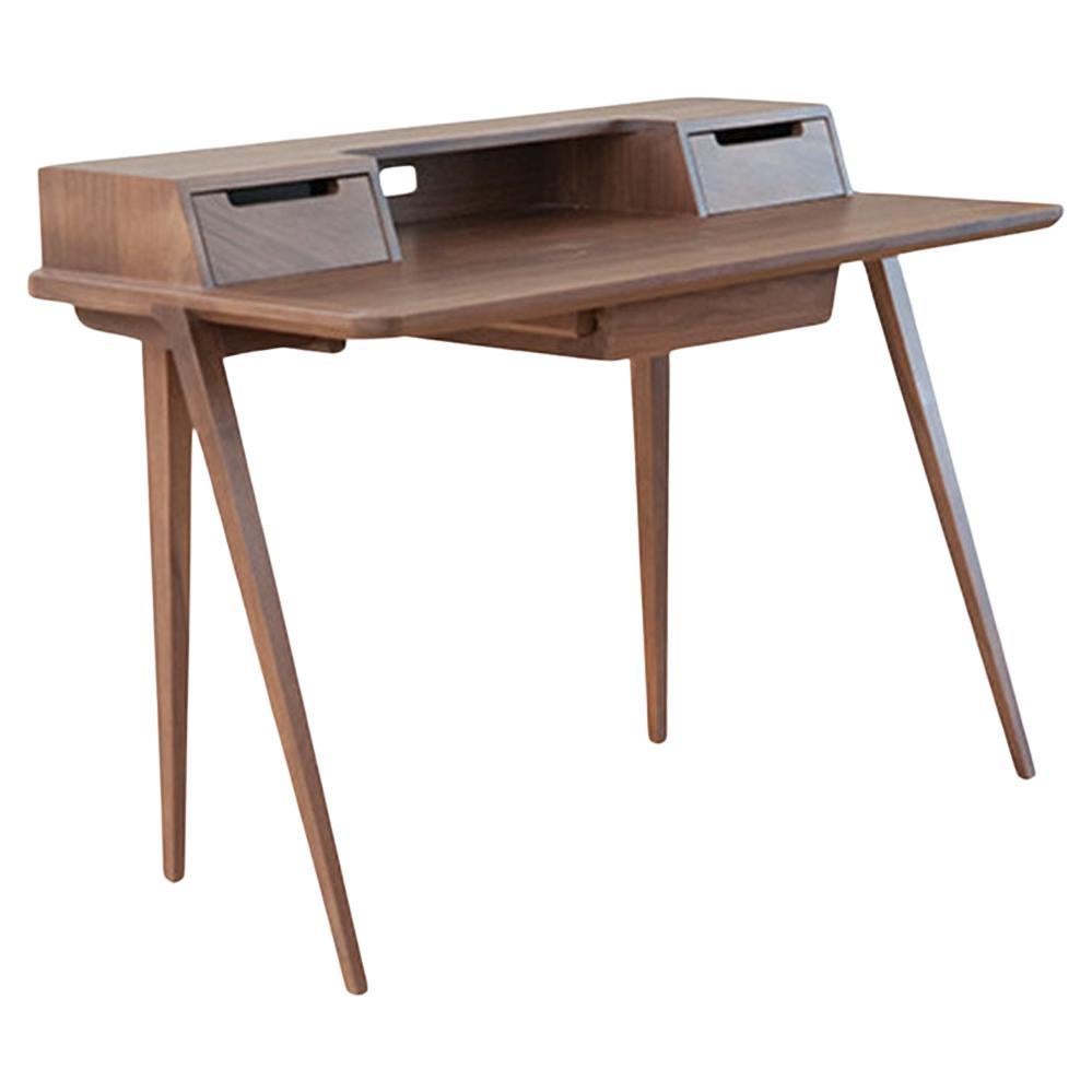 L.Ercolani Treviso Schreibtisch aus Nussbaumholz  von Matthew Hilton im Angebot