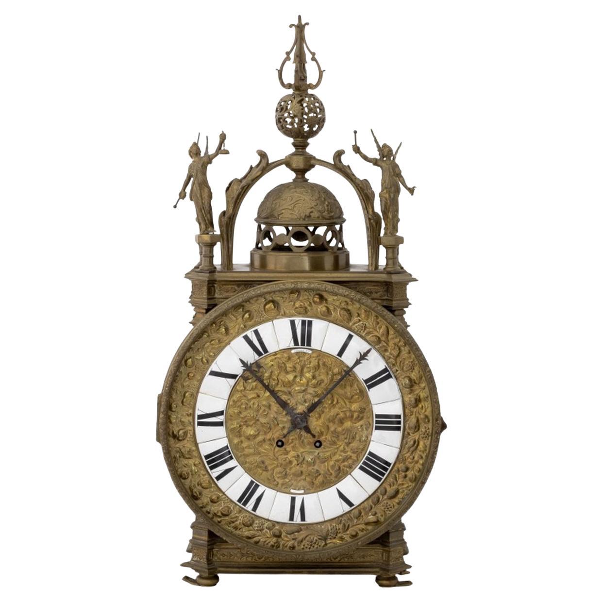 Reloj de pedestal de latón estilo Regencia LeRolle