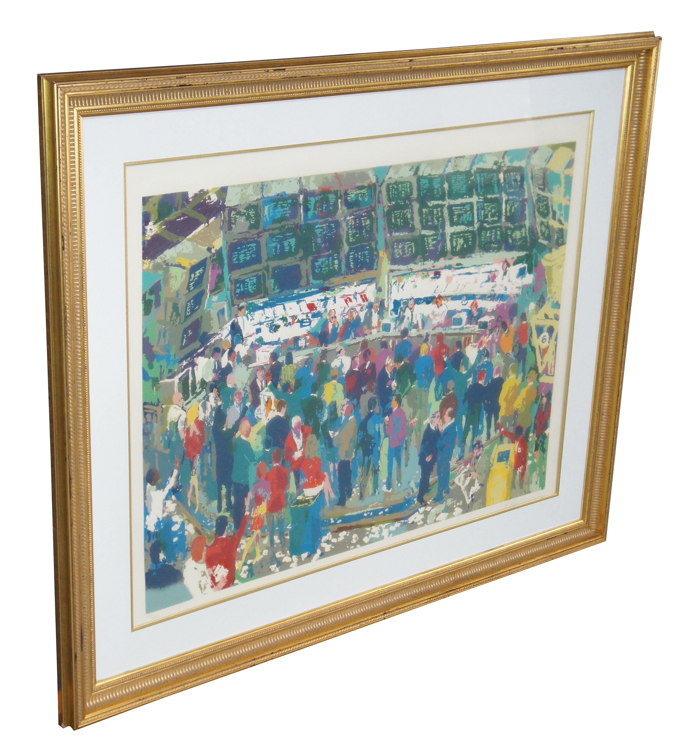 Chicago Options par LeRoy Neiman, vers 1990.
Sérigraphie colorée signée à la main, #406/450

La sérigraphie Chicago Options, réalisée en 1990 par LeRoy Neiman, illustre le rythme effréné de la salle des marchés d'une bourse de Chicago.  

Dimensions