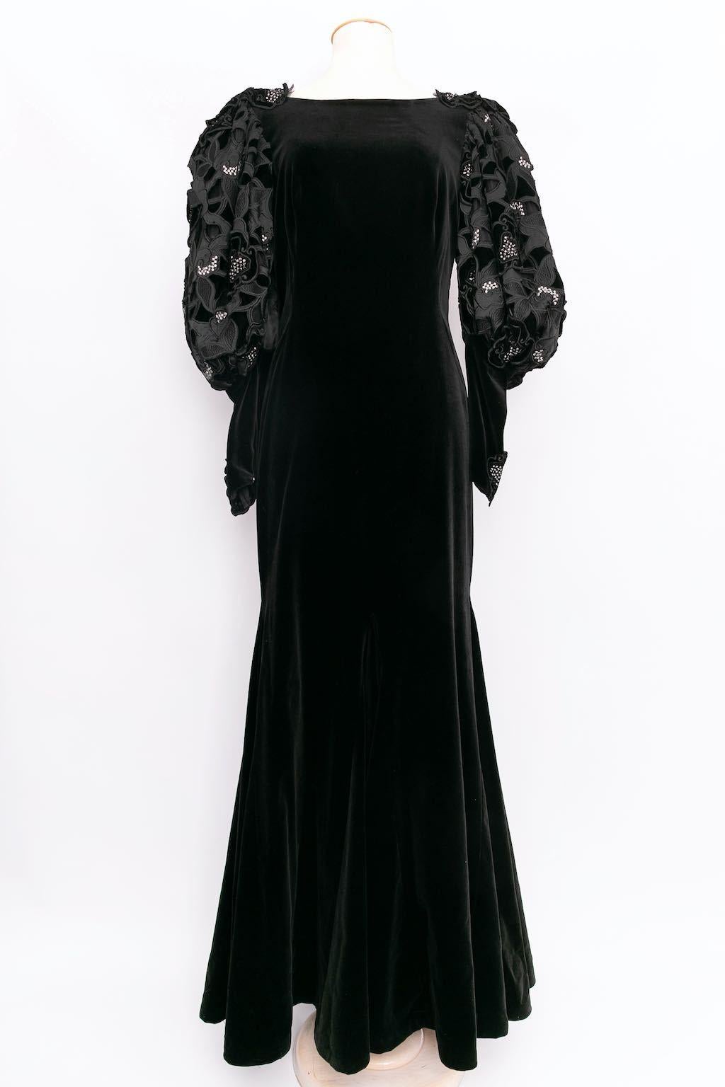 De las mujeres Vestido largo de terciopelo Les 5A en venta