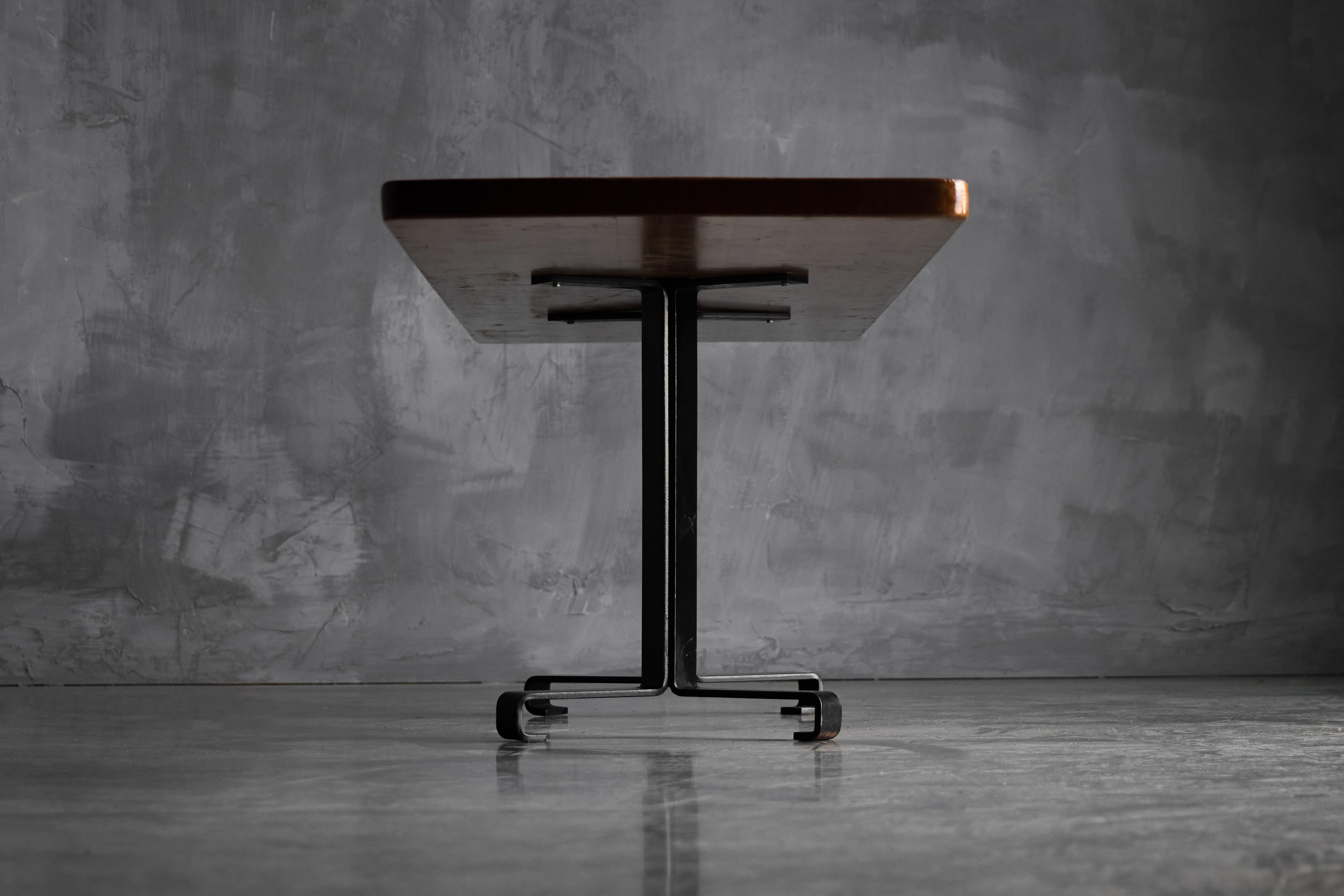 Table de salle à manger 