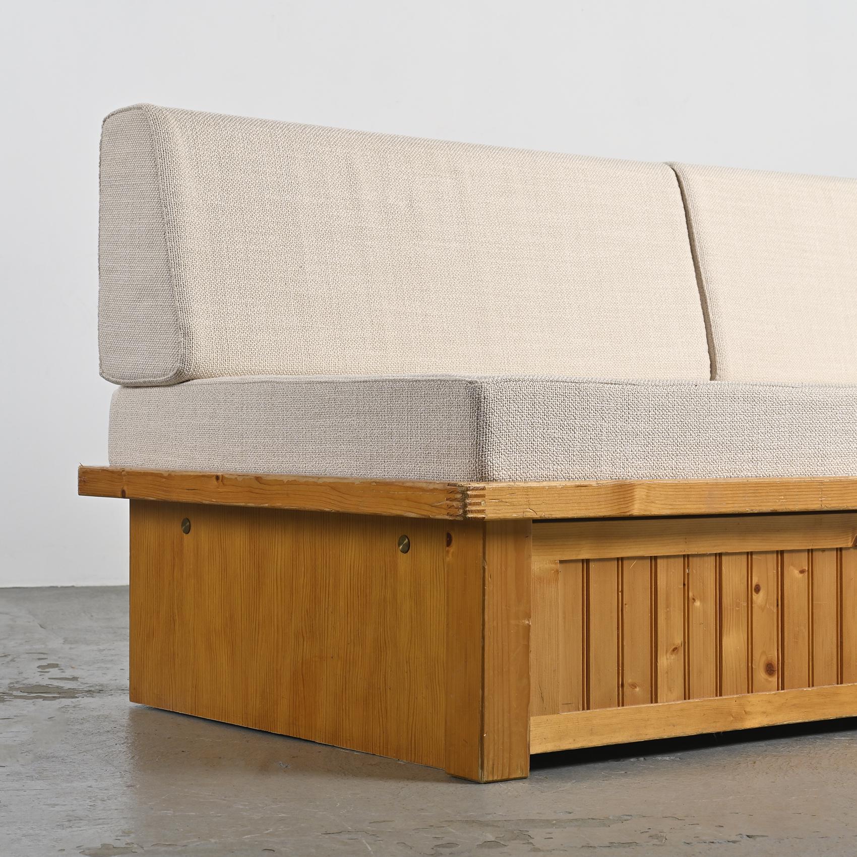 Mid-Century Modern Les Arcs Bench by Charlotte Perriand circa 1973