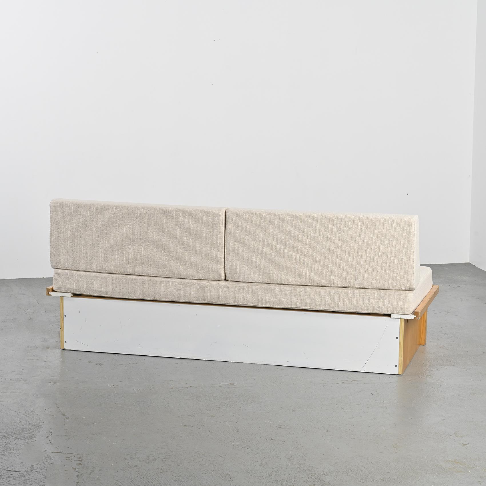  Les Arcs Bench by Charlotte Perriand circa 1973  In Good Condition In VILLEURBANNE, FR