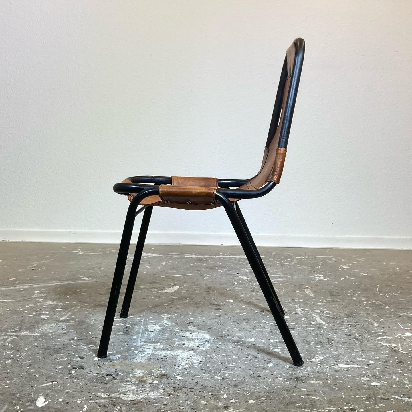 Les Arcs-Stuhl von Charlotte Perriand (Moderne der Mitte des Jahrhunderts) im Angebot