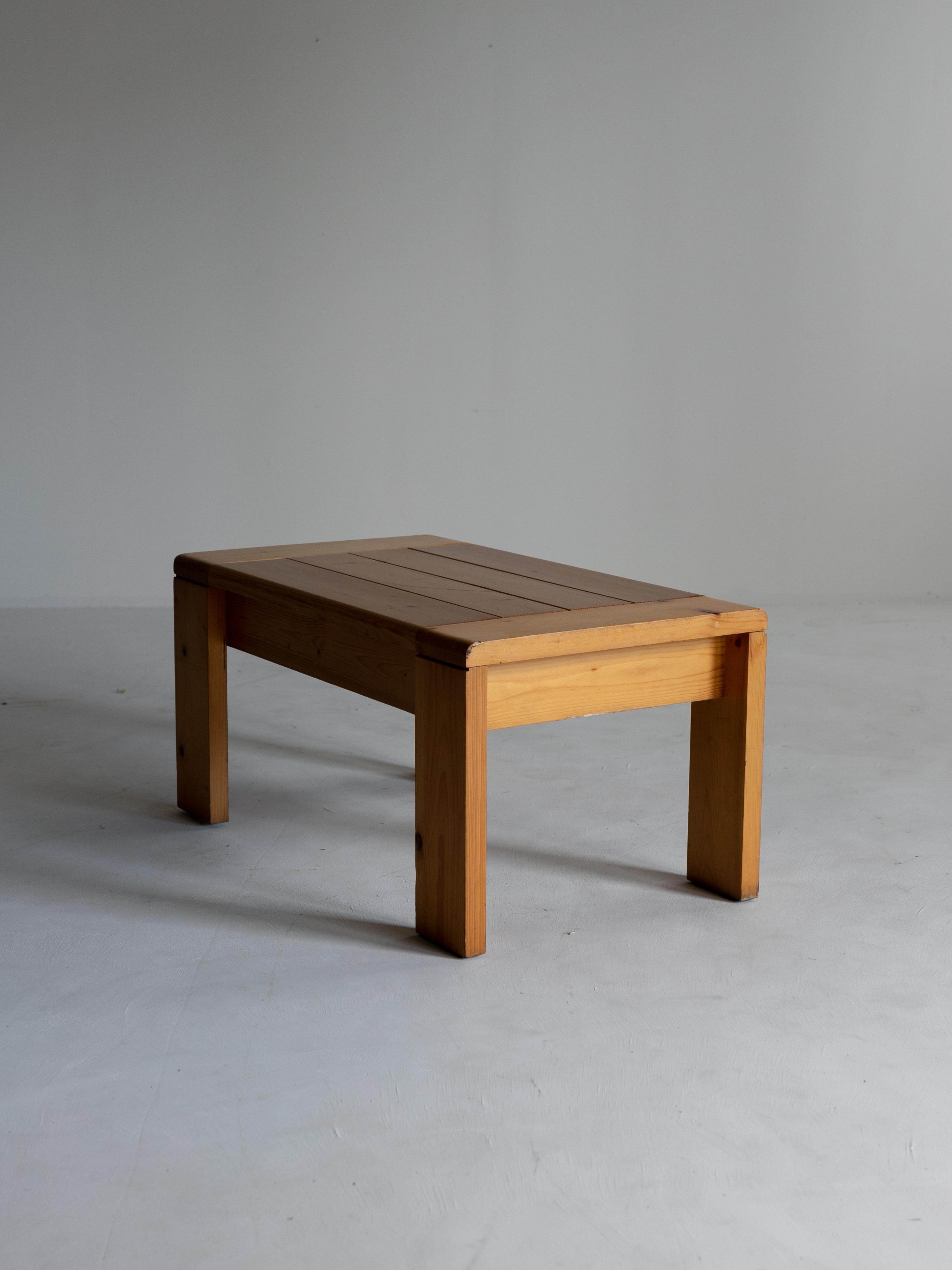 Les Arcs Coffee Table by Charlotte Perriand In Good Condition In Sammu-shi, Chiba